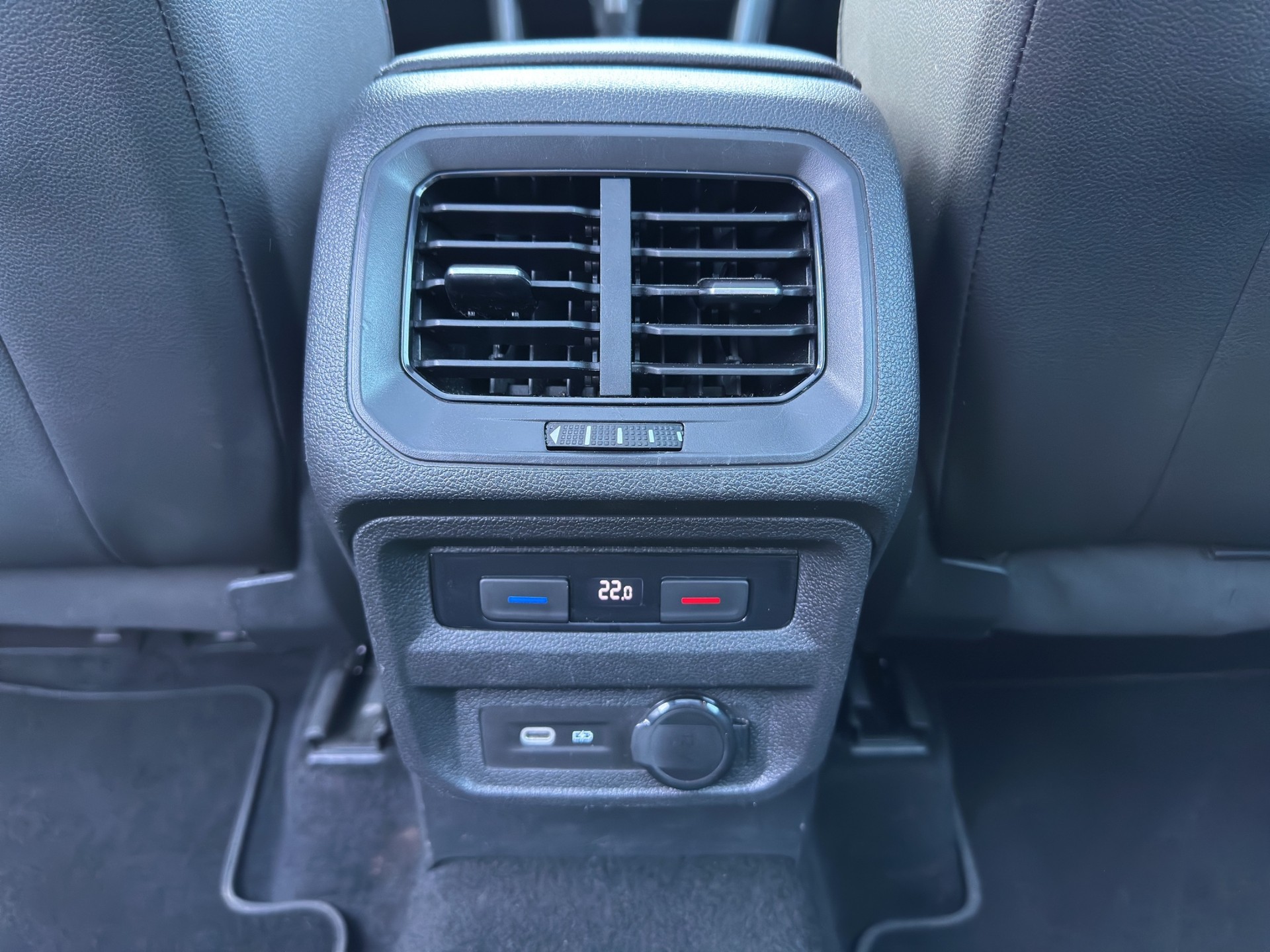 SEAT Tarraco 2.0TSI 4Drive Hola FR DSG-image-29