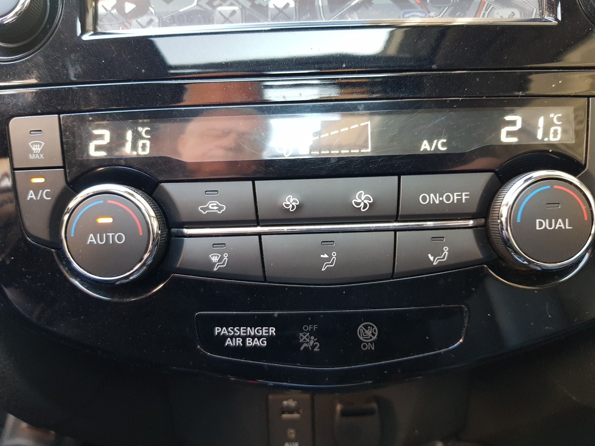 NISSAN X-Trail 1.7 dCi tekna Xtronic CVT ALL-MODE 4x4-image-13