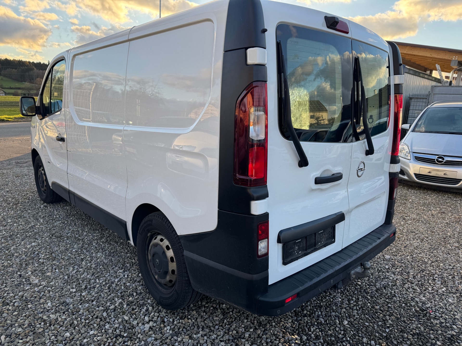 OPEL Vivaro 1.6 BiTurbo CDTI ecoFLEX 2.9t L1H1-image-3