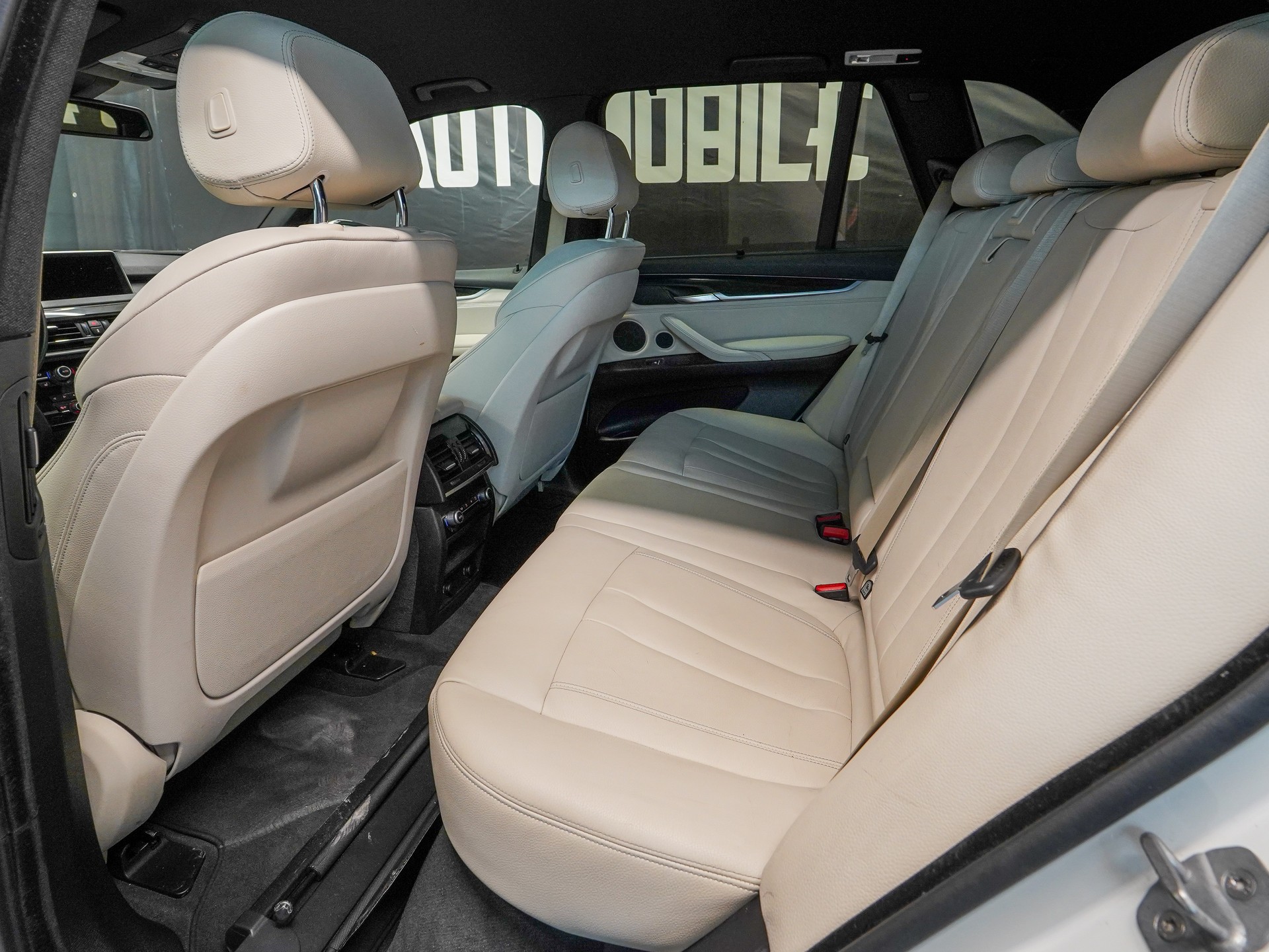 BMW X5 xDrive 30d Steptronic-image-9