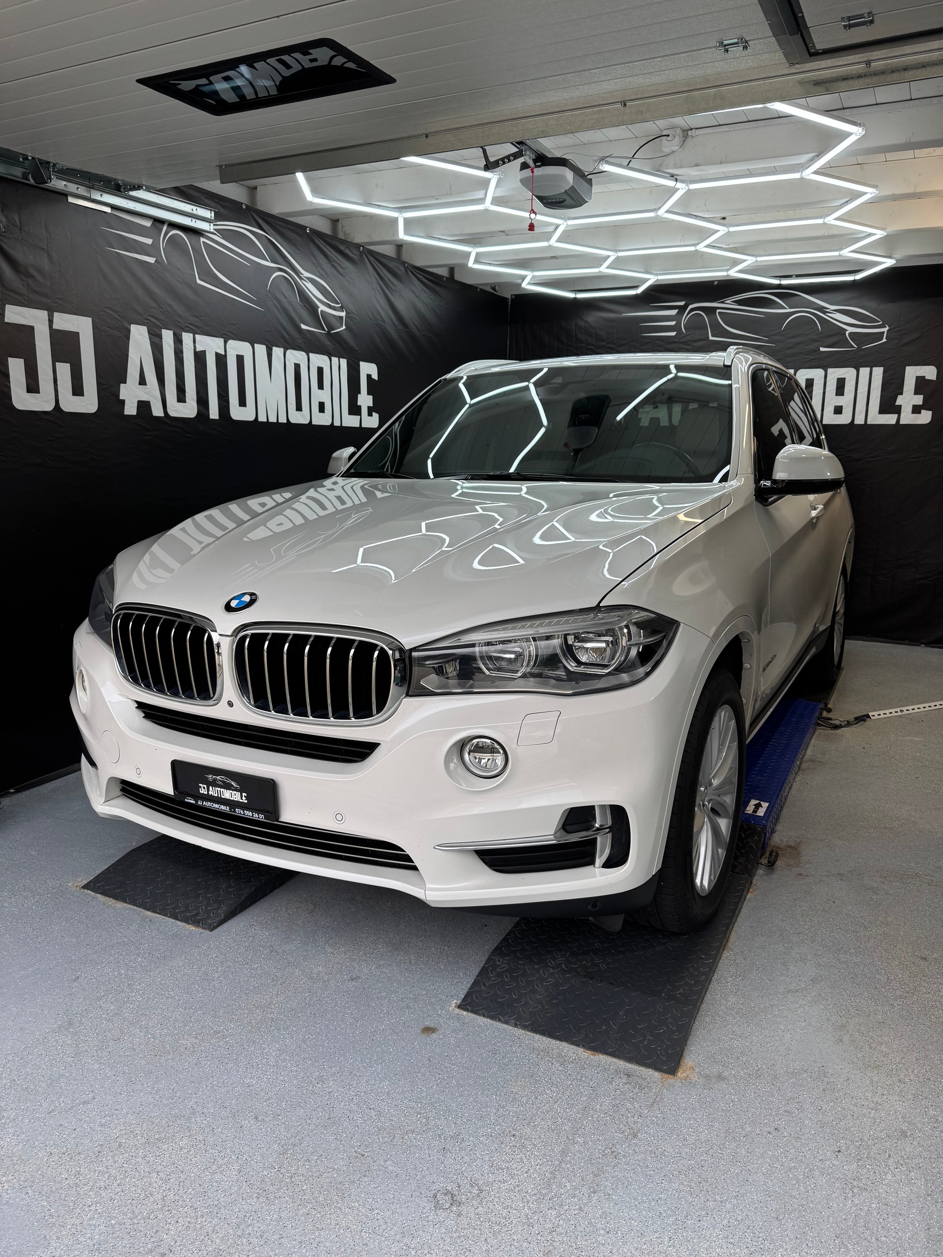 BMW X5 xDrive 30d Steptronic-image-0