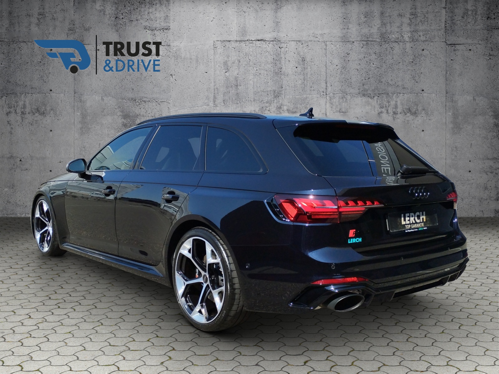 AUDI RS4 Avant Competition Plus-image-3