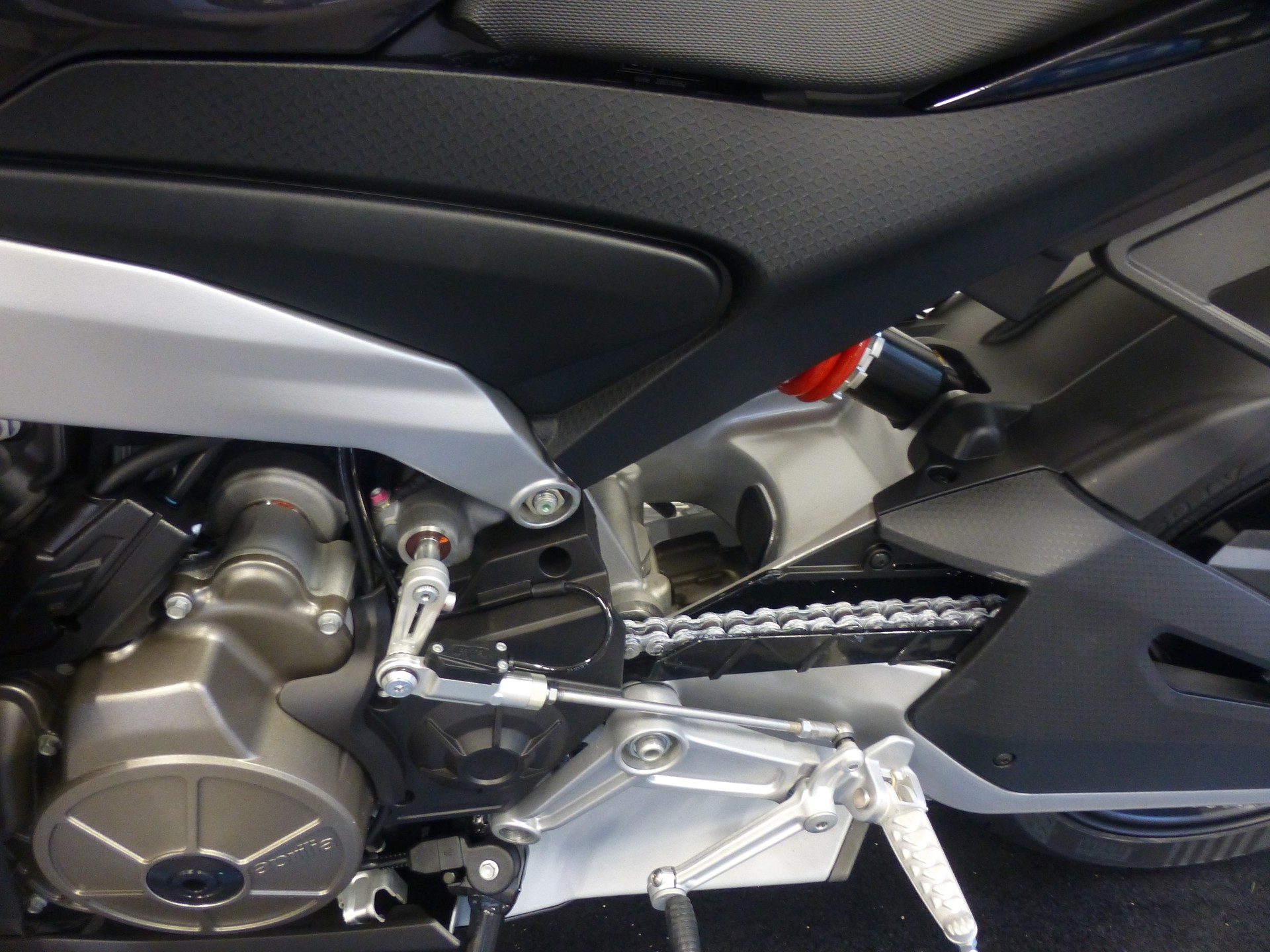 APRILIA RS 660 E5+ Dark Edition (35kW)-image-8