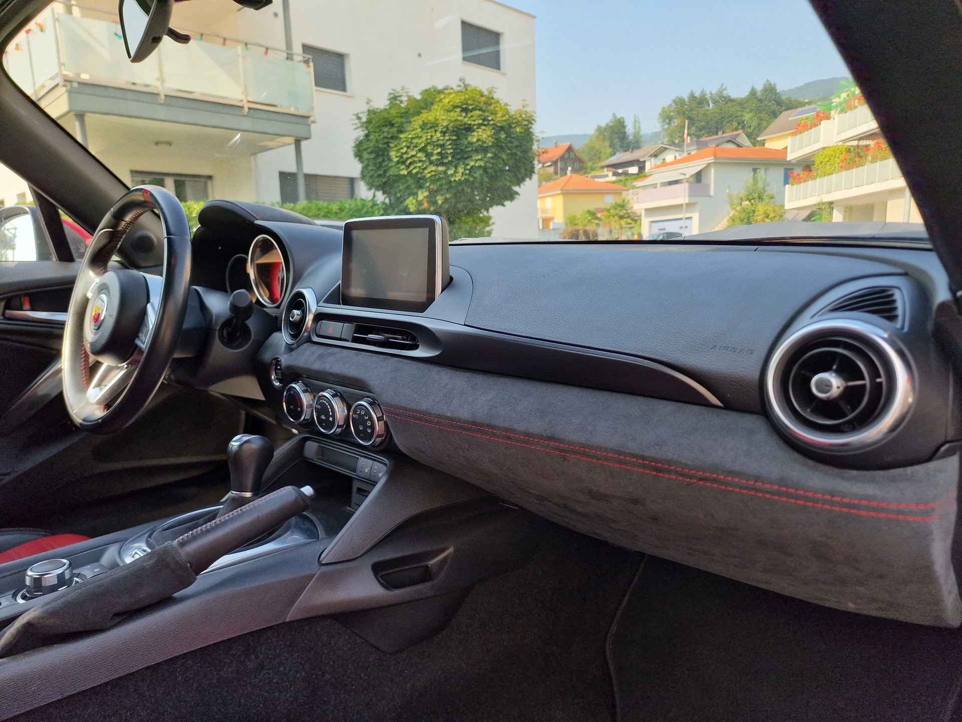 FIAT 124 Spider 1.4 TB Abarth-image-11