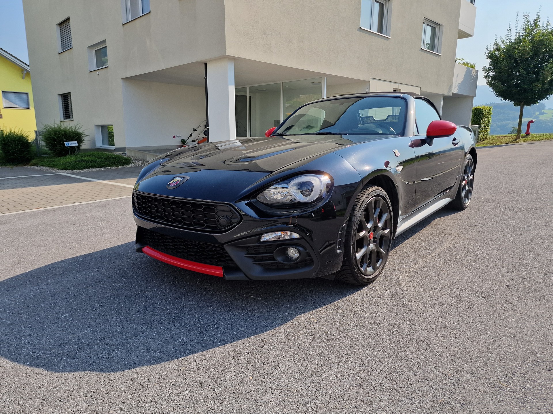 FIAT 124 Spider 1.4 TB Abarth-image-1
