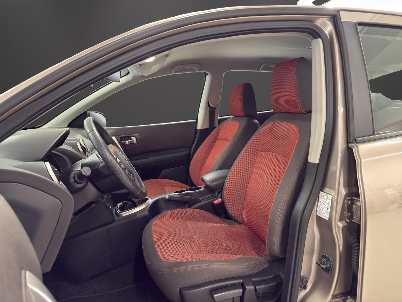 NISSAN Qashqai 1.6 acenta-image-6