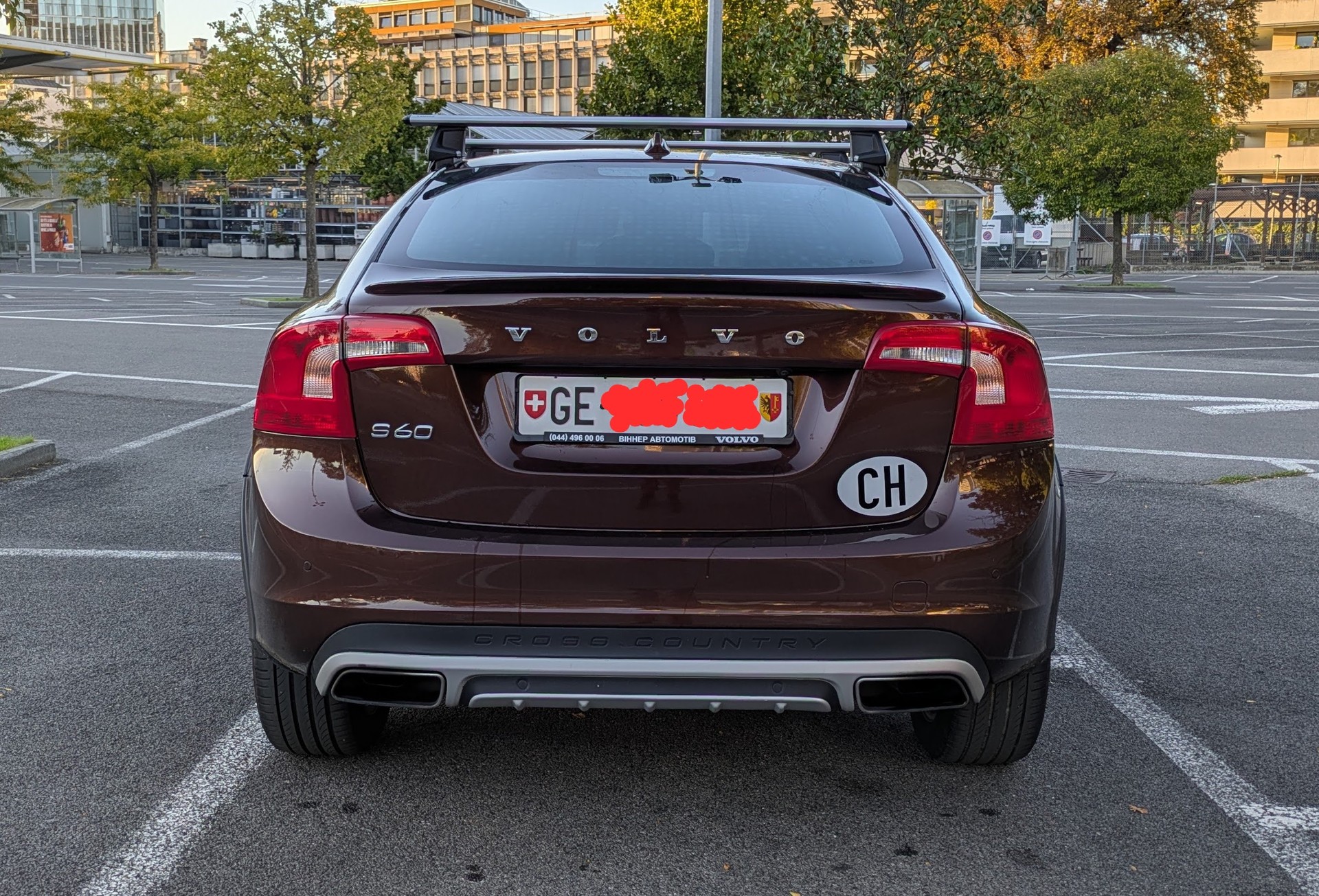VOLVO S60 Cross Country T5 AWD Summum Geartronic-image-2