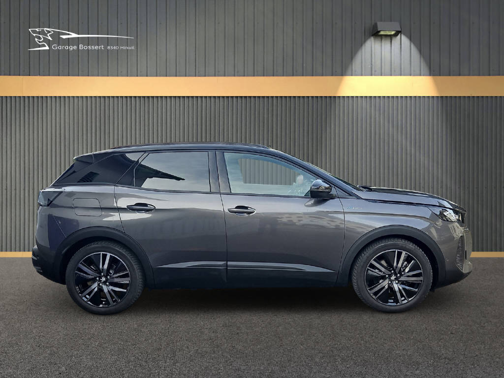 PEUGEOT 3008 Hybrid4 GT 300PS-image-3