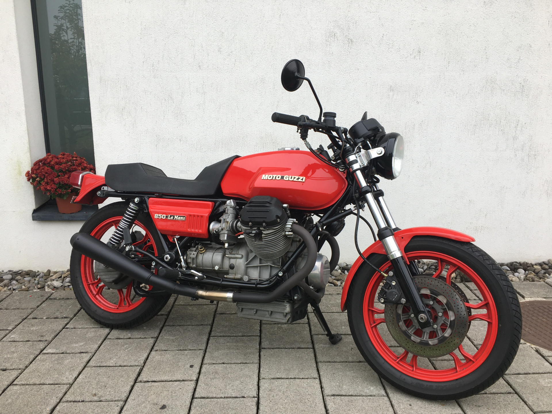 MOTO GUZZI VE 850 Le Mans