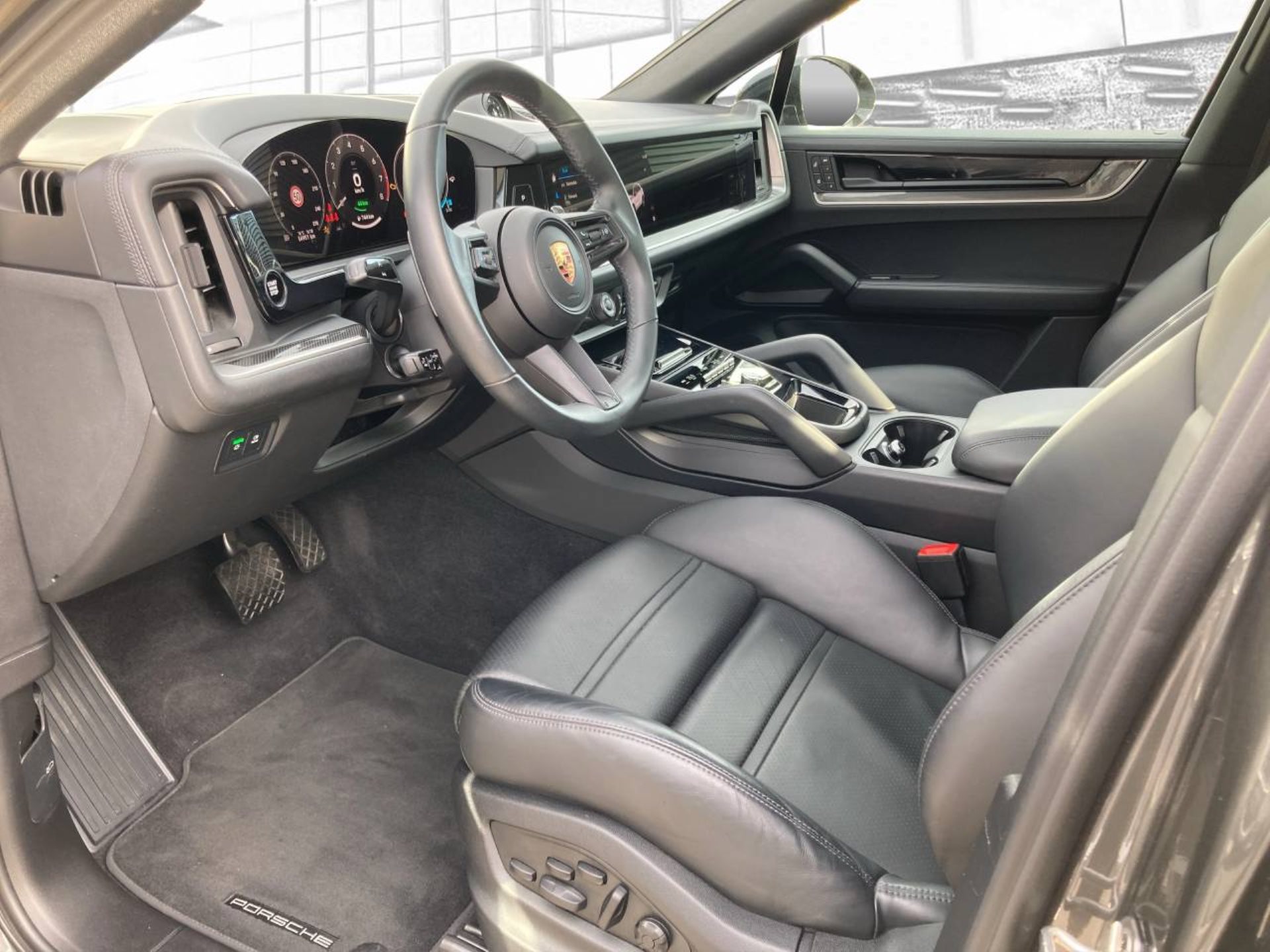 PORSCHE Cayenne E-Hybrid Coupé-image-3