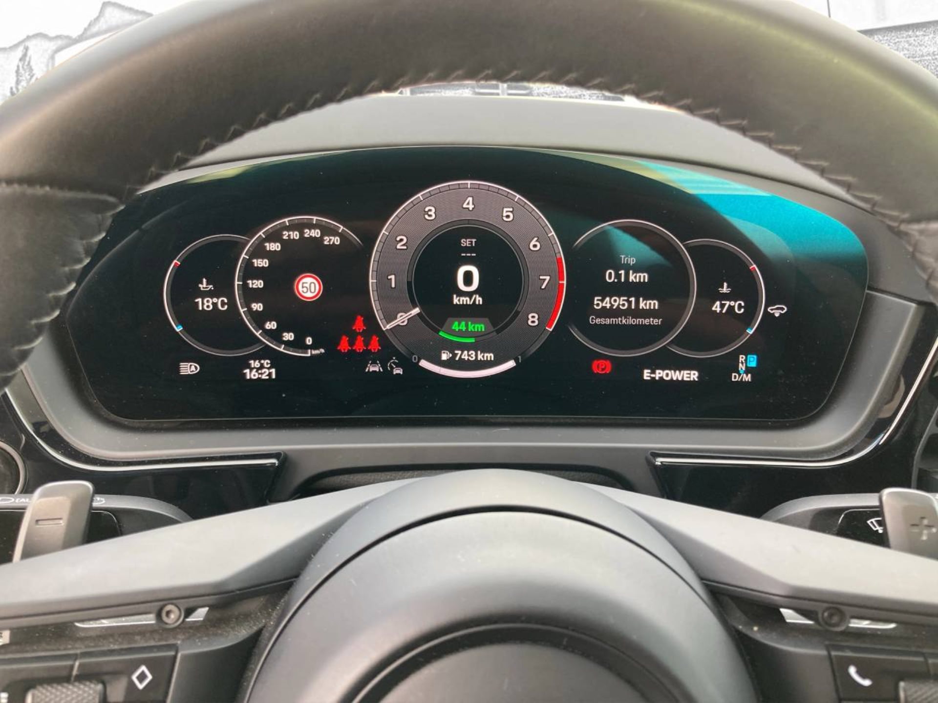 PORSCHE Cayenne E-Hybrid Coupé-image-14