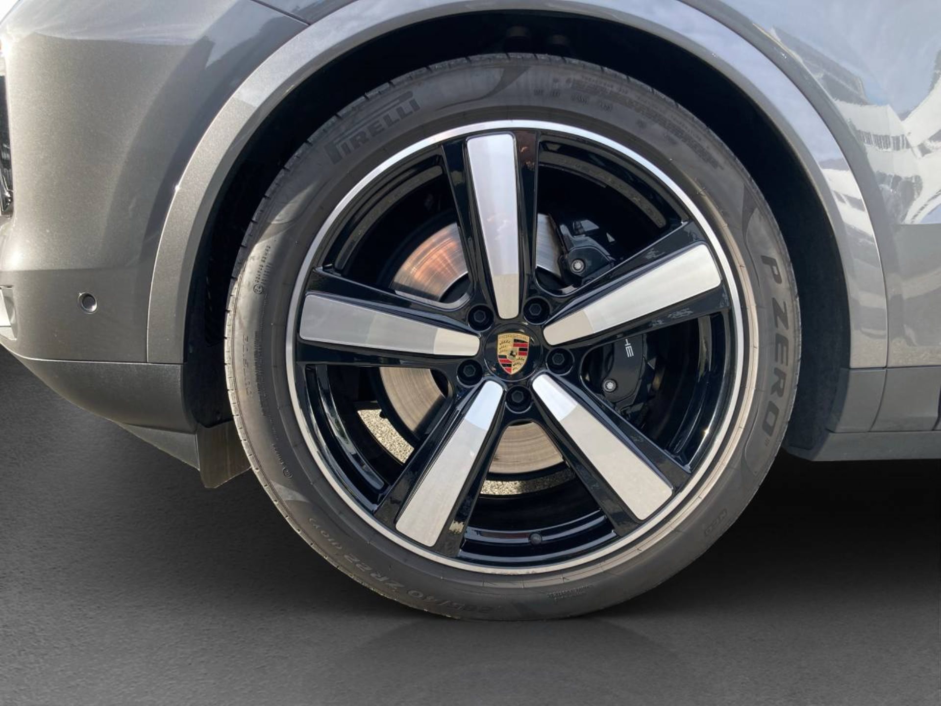 PORSCHE Cayenne E-Hybrid Coupé-image-27