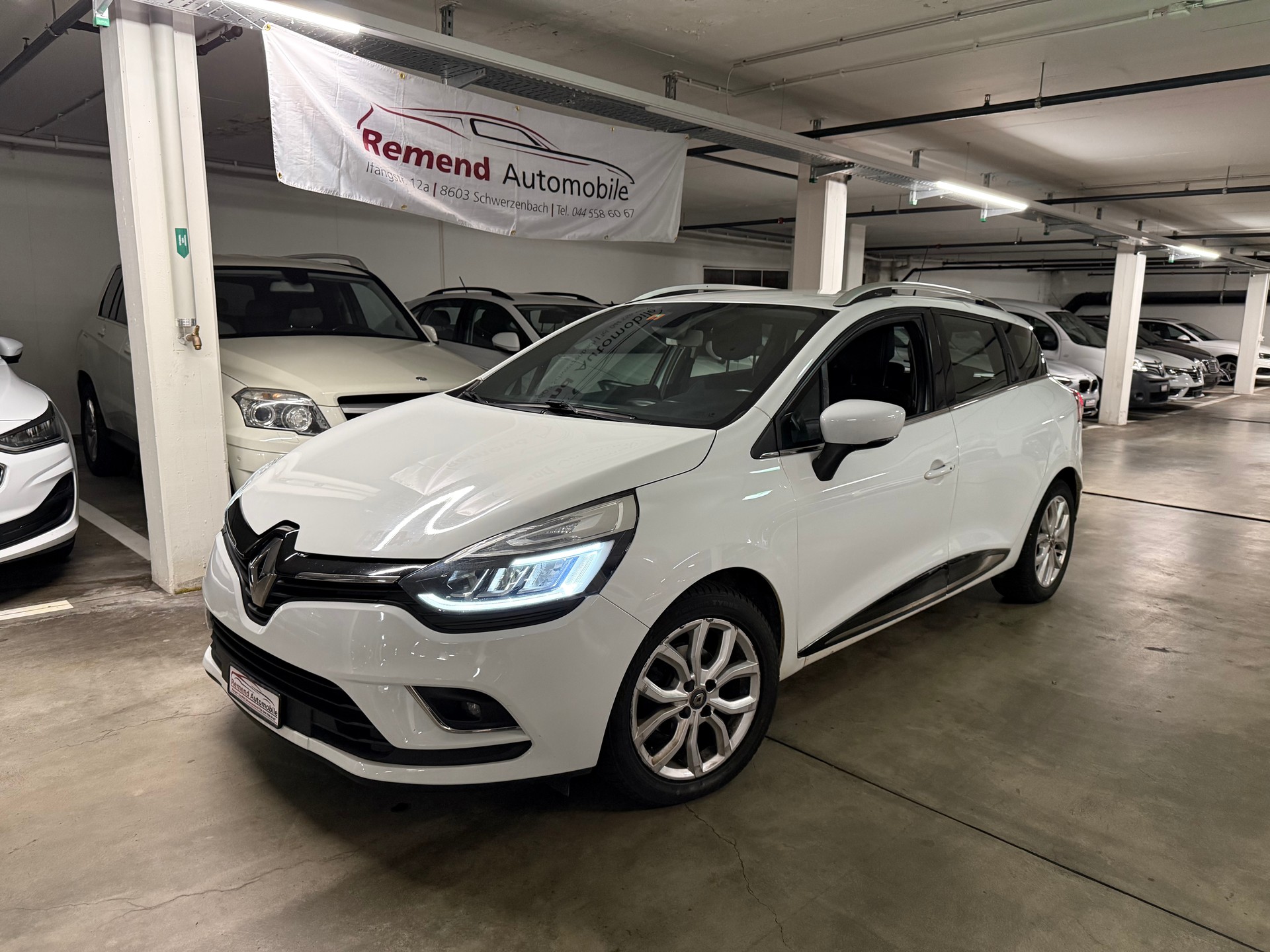 RENAULT Clio Grandtour 1.5 dCi Intens EDC-image-1