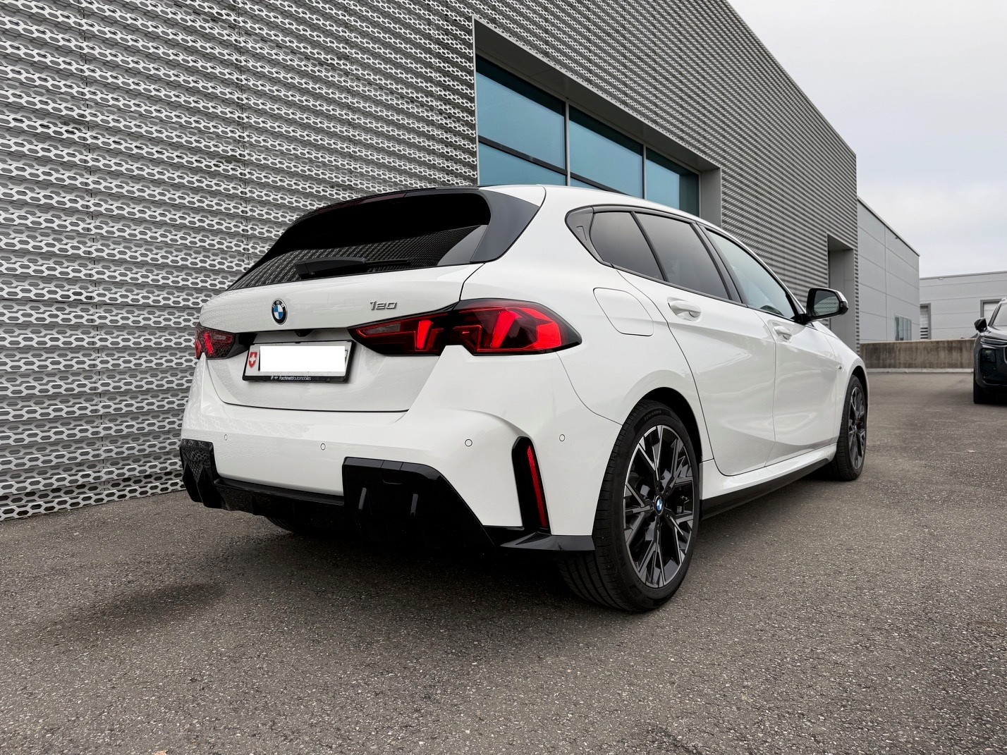 BMW 120 M Sport Steptronic-image-13