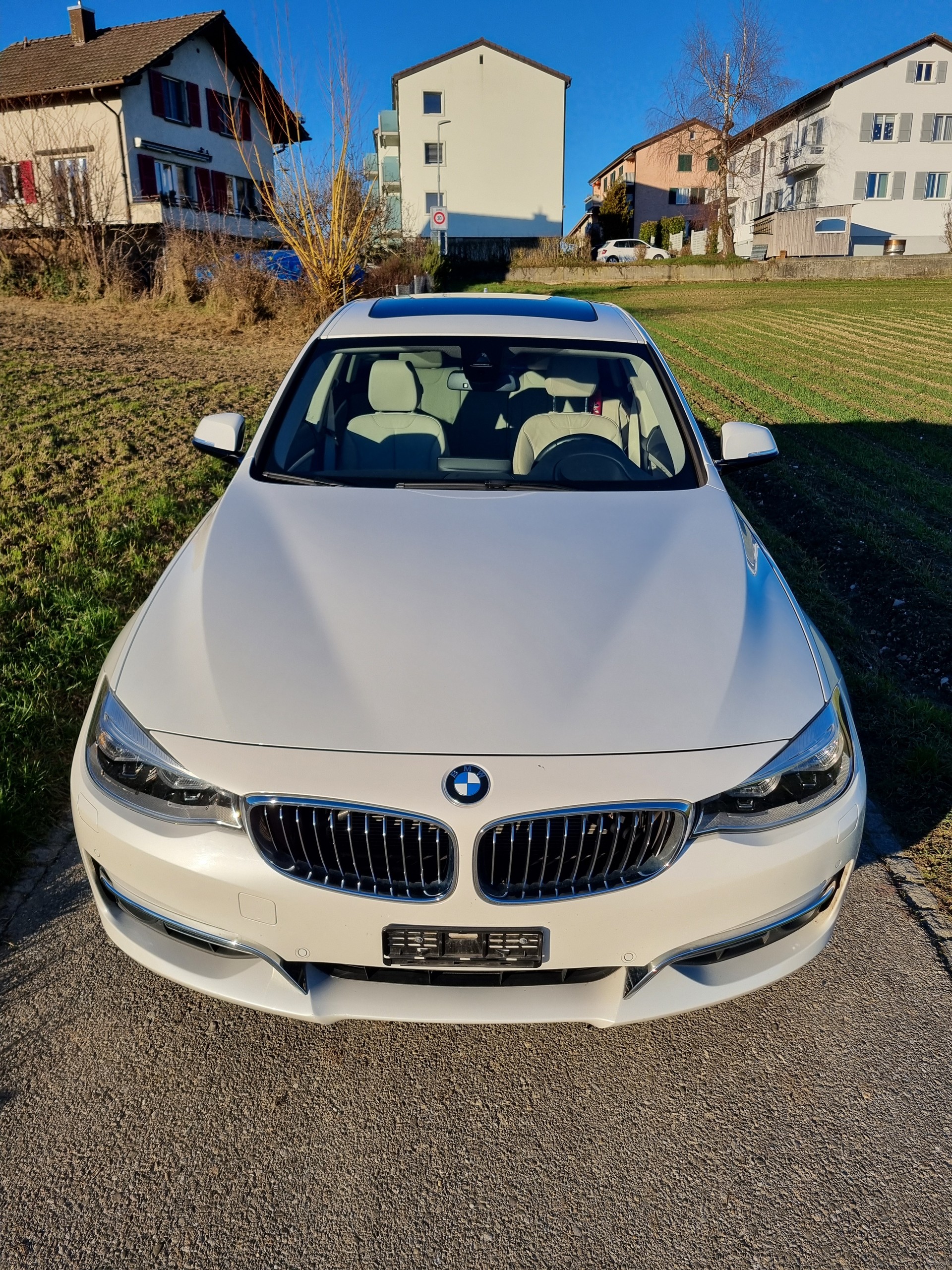 BMW 335d GT xDrive Luxury Line Steptronic-image-2