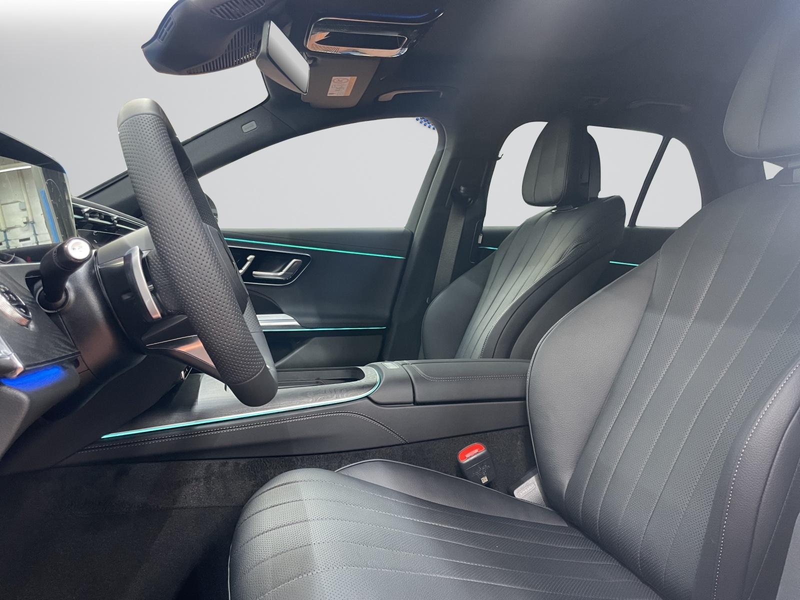 MERCEDES-BENZ E 220 d 4MATIC T-Modell AMG Line-image-3