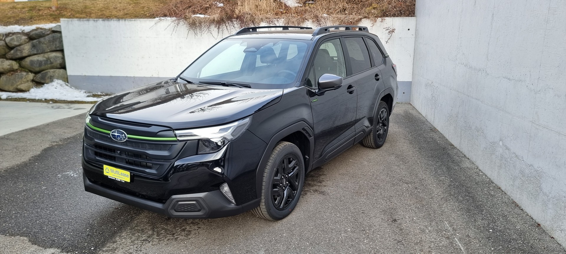SUBARU Forester 2.0ie Sport-image-2