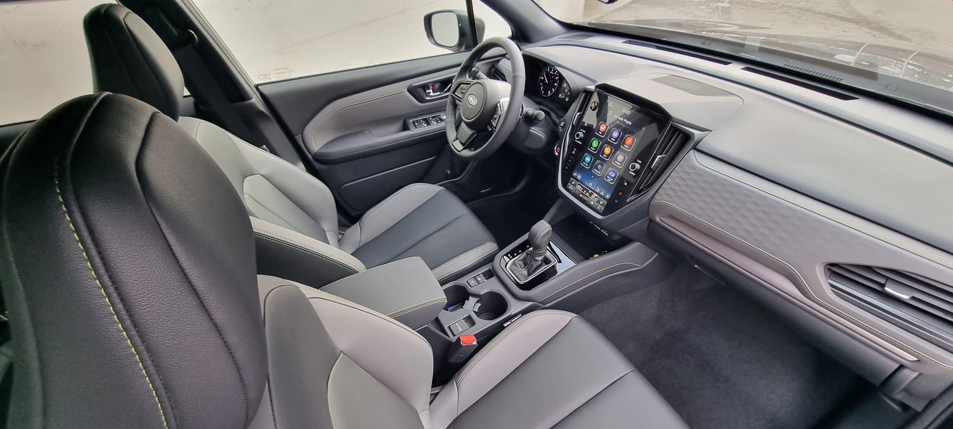 SUBARU Forester 2.0ie Sport-image-12