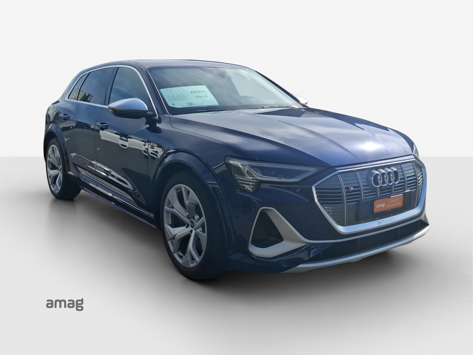 AUDI e-tron S quattro-image-6