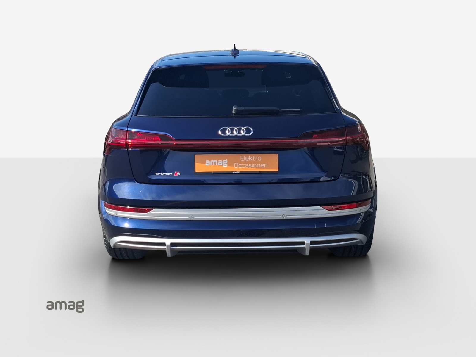 AUDI e-tron S quattro-image-4