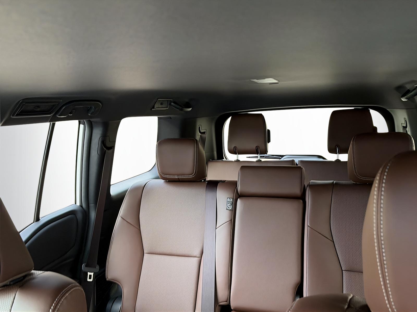 TOYOTA Land Cruiser 2.8 D 48V Style-image-8