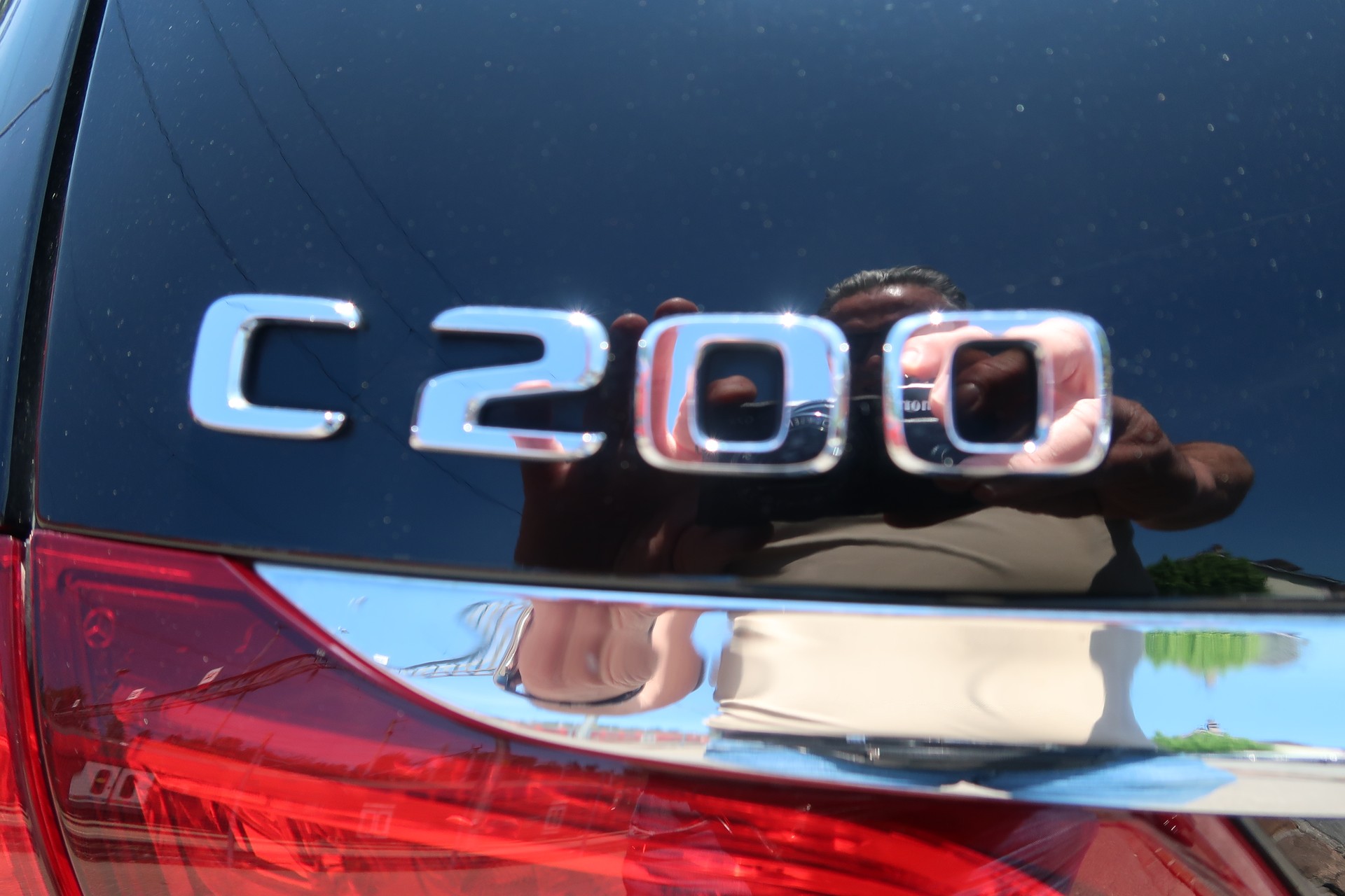 MERCEDES-BENZ C 200 AMG Line 4Matic 9G-Tronic-image-22
