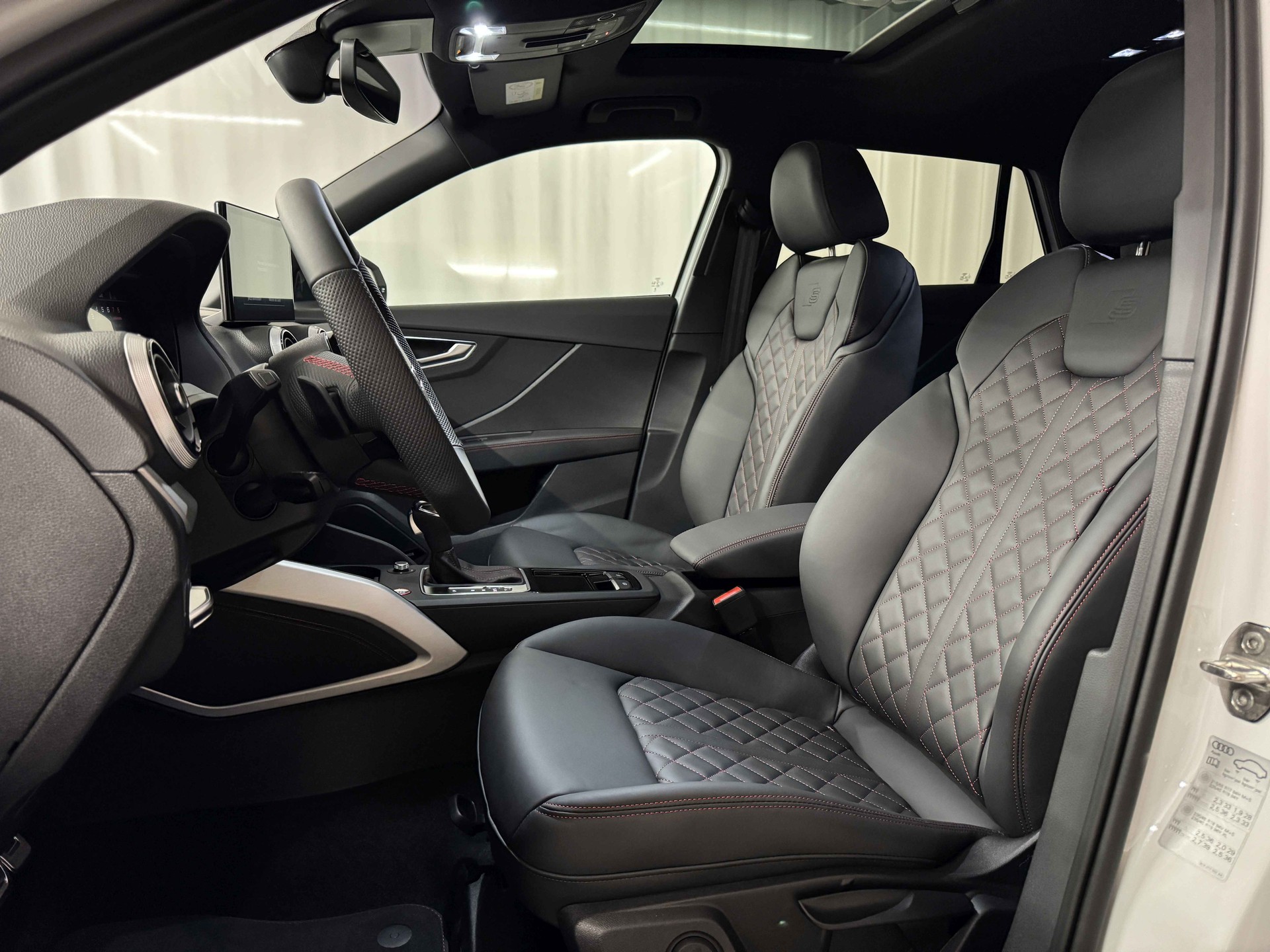 AUDI SQ2 TFSI quattro S-tronic-image-7