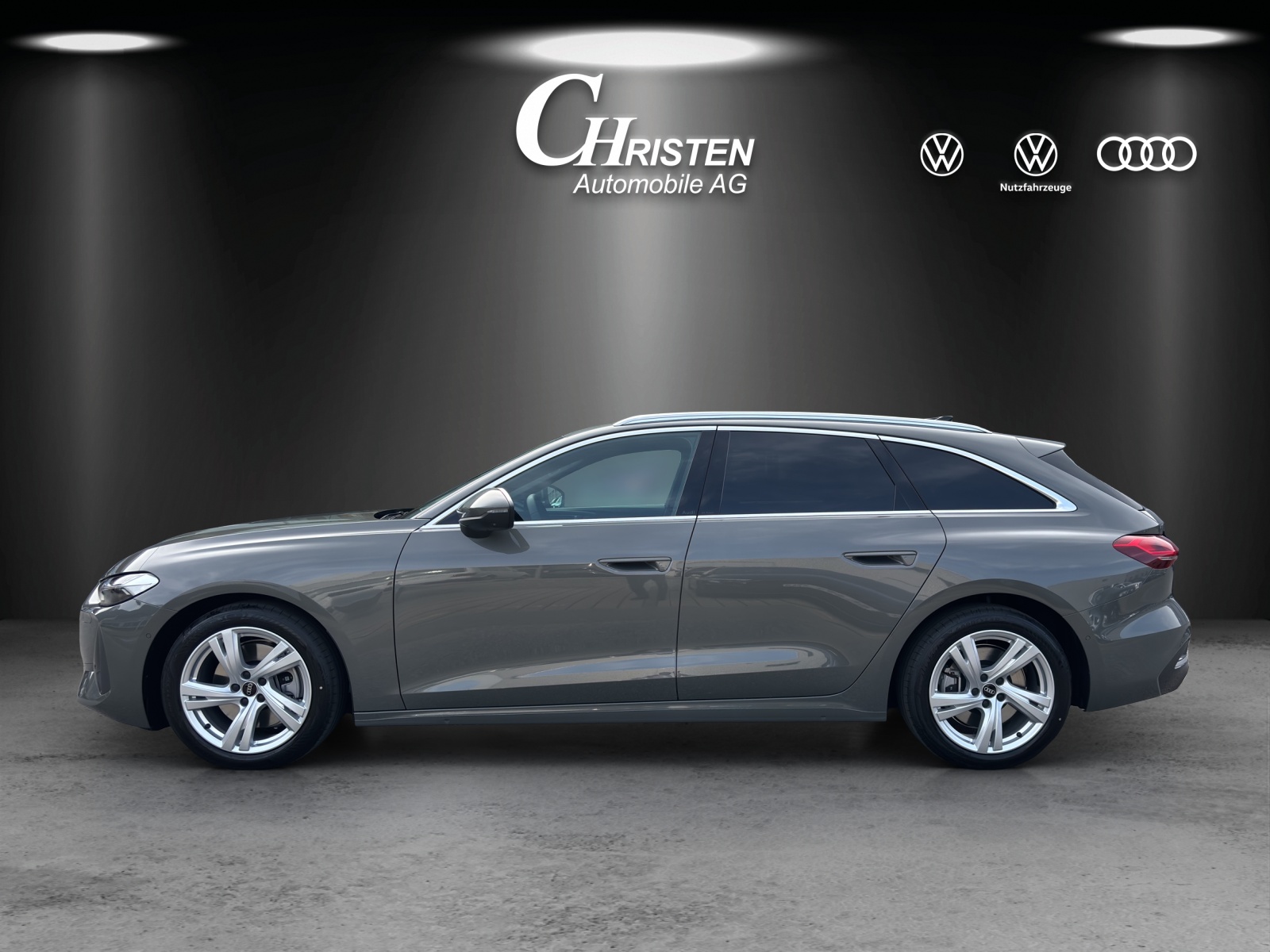 AUDI A5 Avant TDI quattro 150 kW Attraction S tronic-image-1
