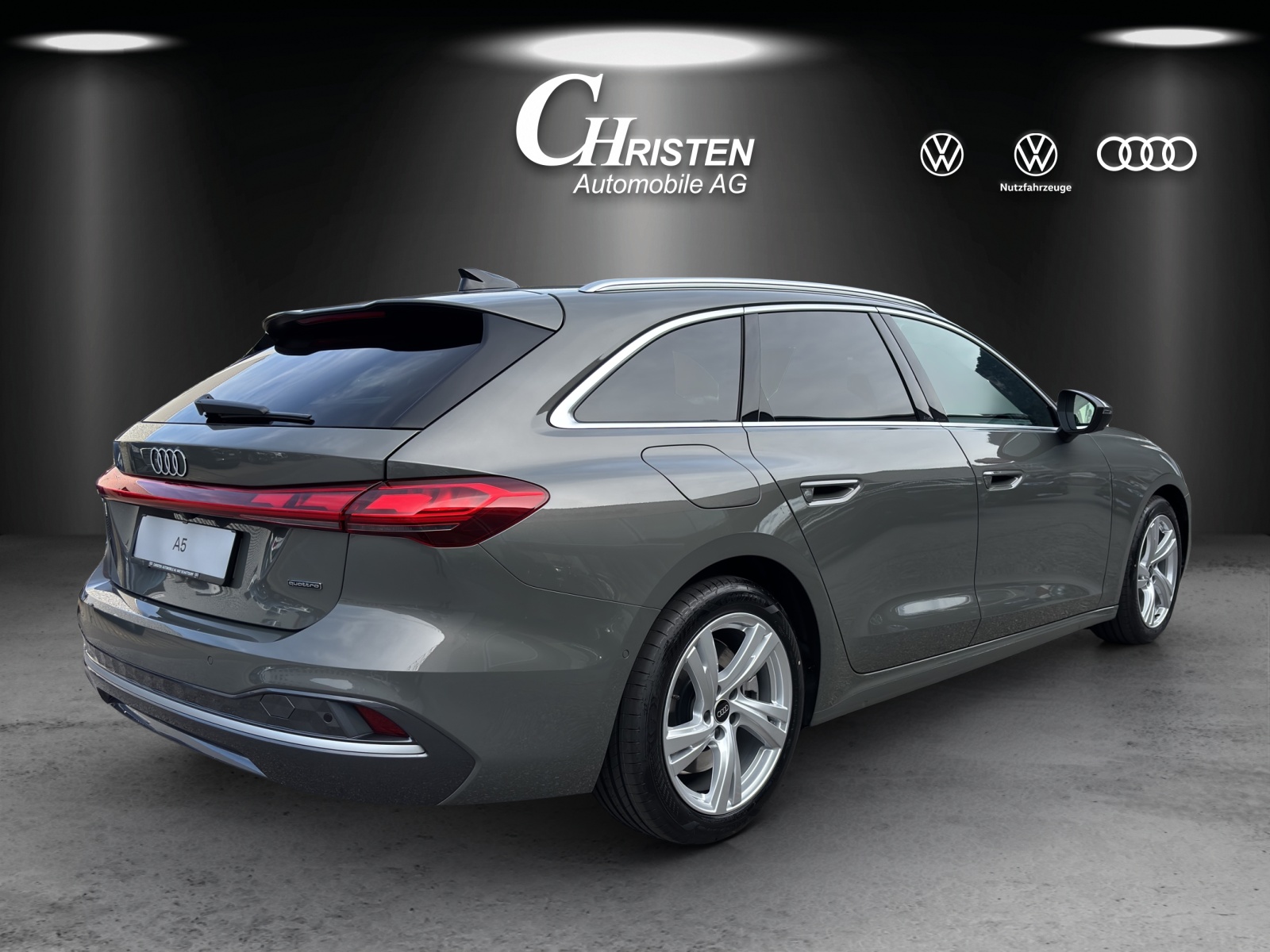 AUDI A5 Avant TDI quattro 150 kW Attraction S tronic-image-5