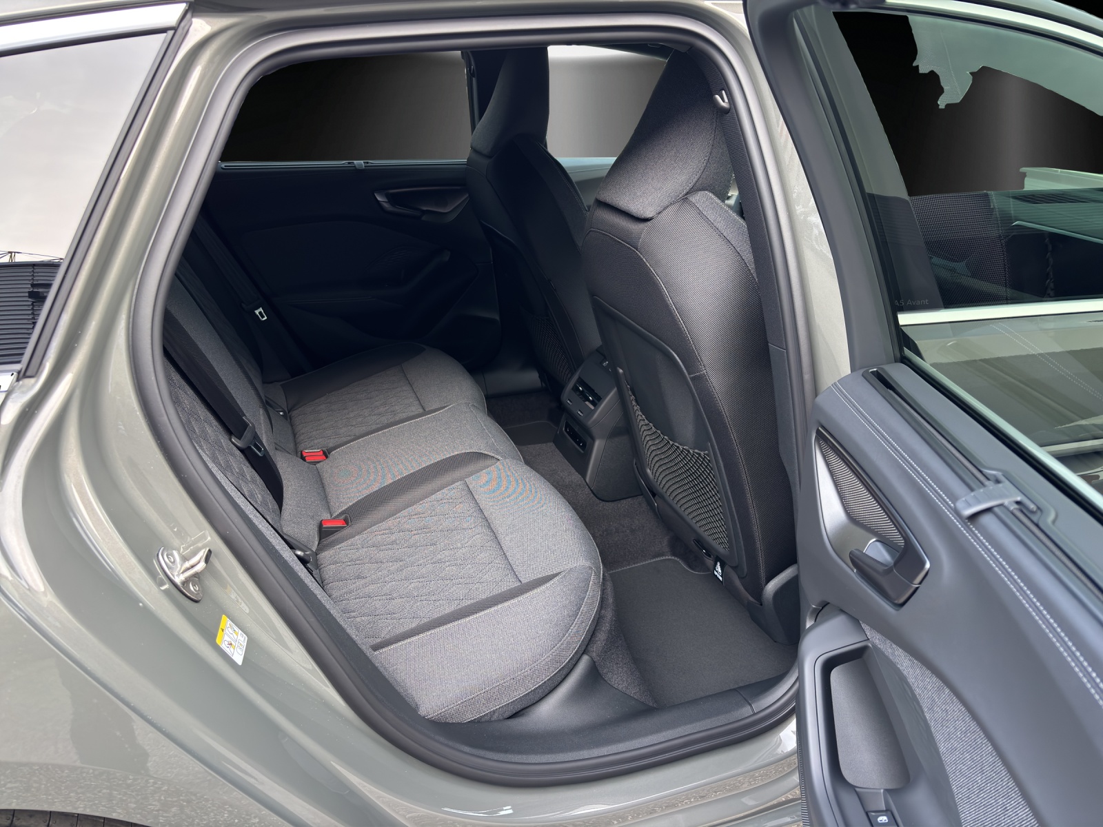 AUDI A5 Avant TDI quattro 150 kW Attraction S tronic-image-7