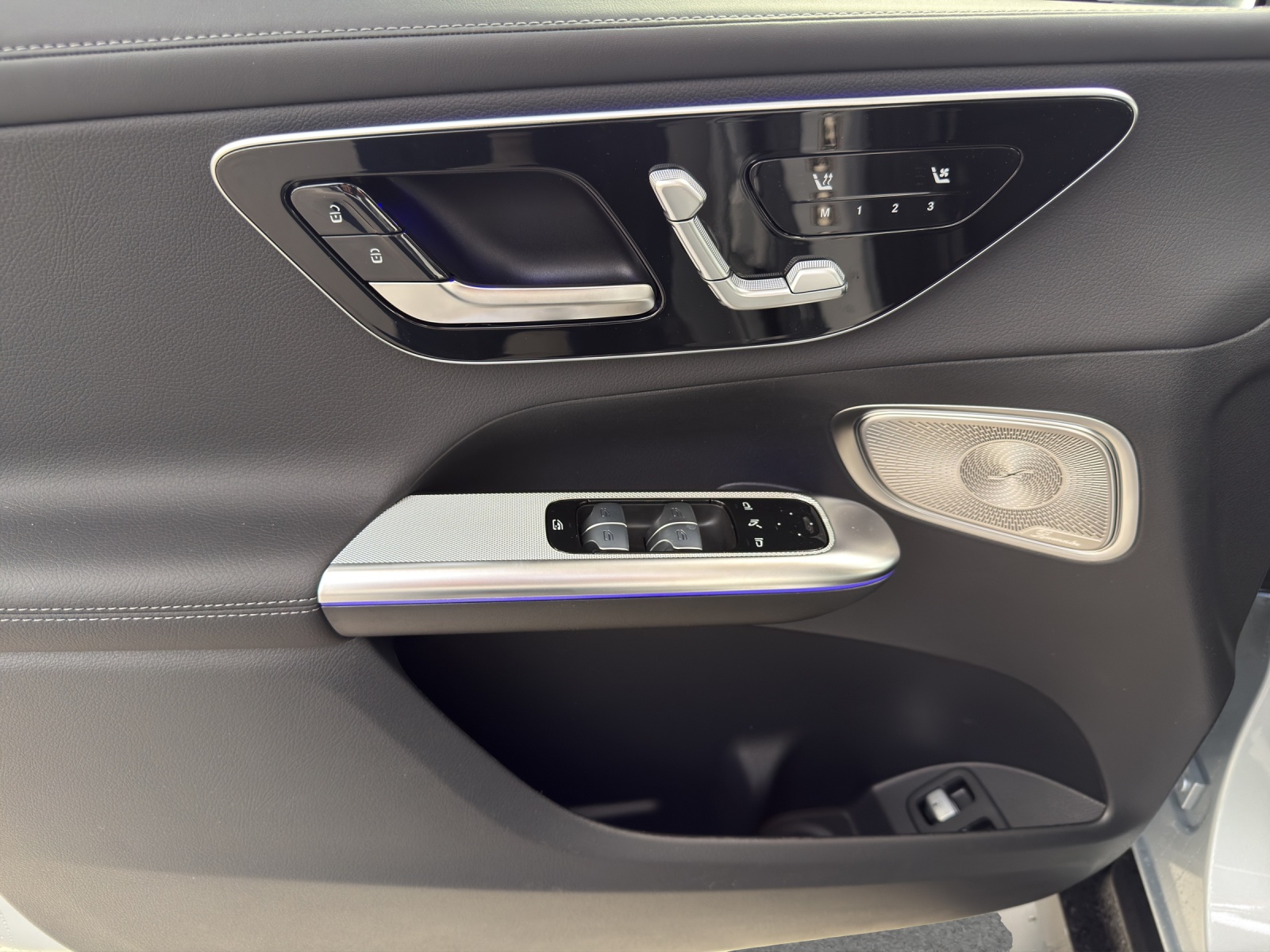 MERCEDES-BENZ GLC 400 e 4Matic EQ Star 9G-Tronic-image-12