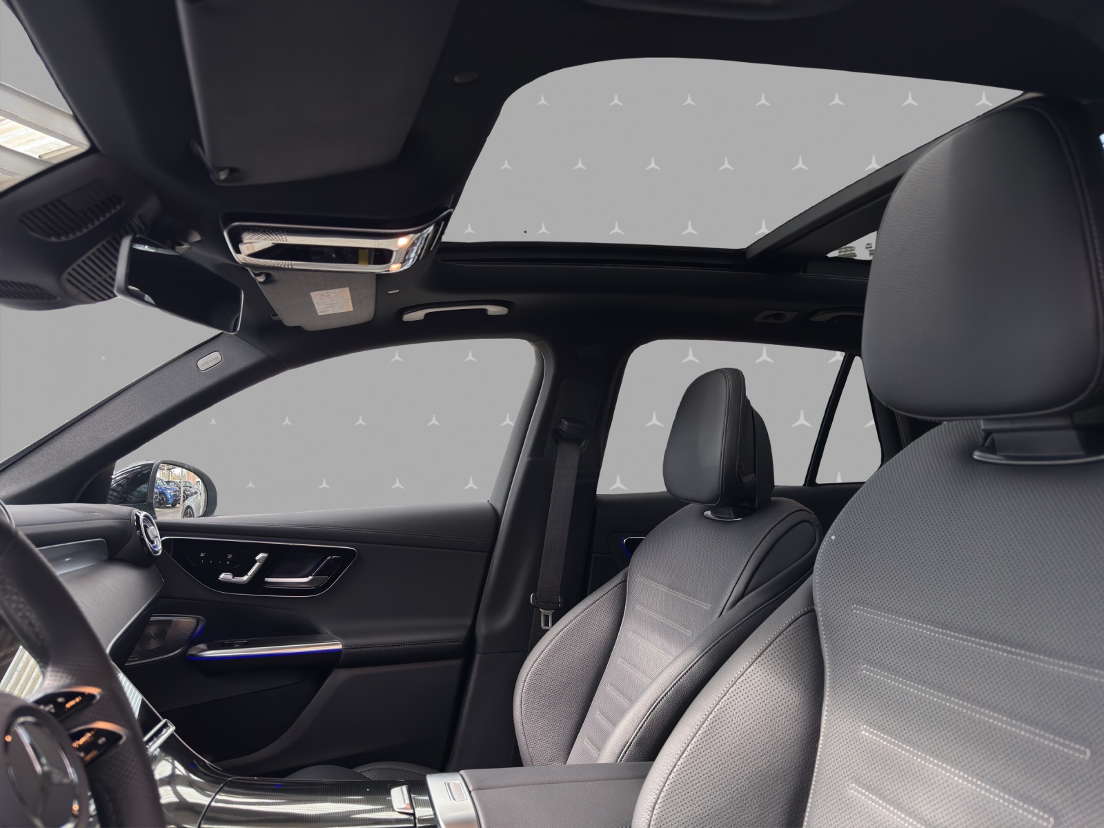 MERCEDES-BENZ GLC 400 e 4Matic EQ Star 9G-Tronic-image-8