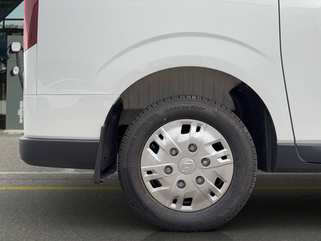 MAXUS eDeliver 7 fourg. L1 E-Motor 7 77 kWh FWD-image-20