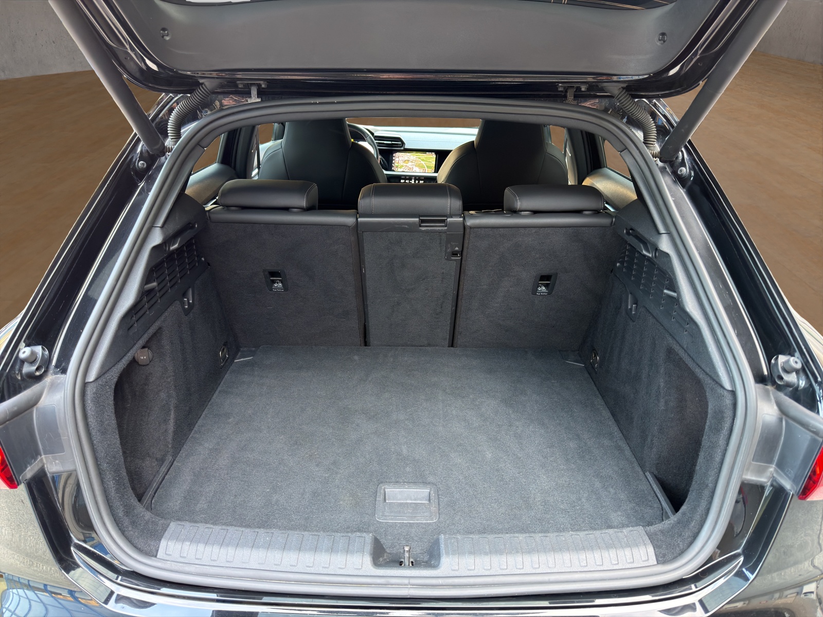 AUDI A3 Sportback 35 TFSI S line S-tronic-image-25