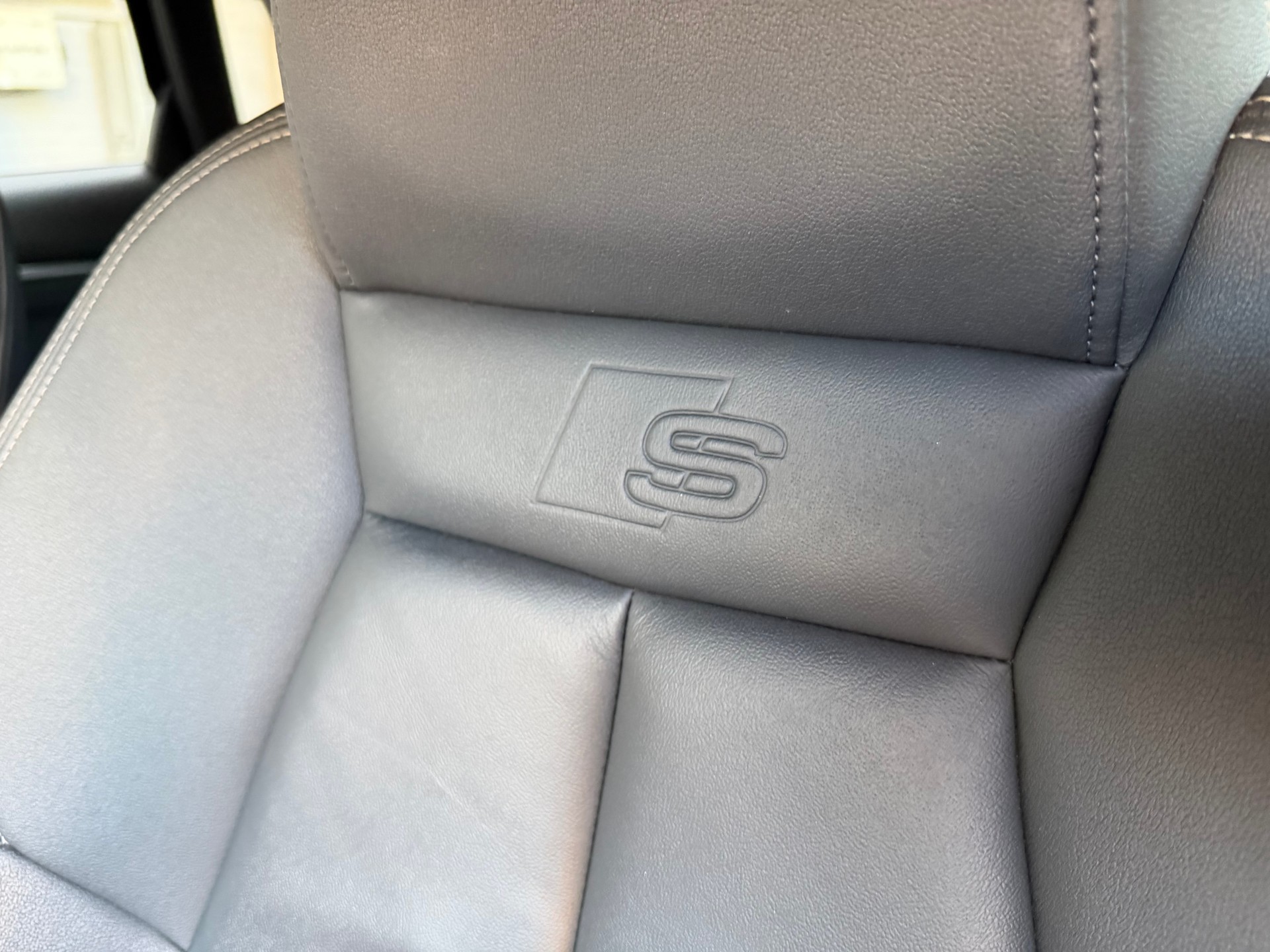 AUDI A3 Sportback 35 TFSI S line S-tronic-image-21
