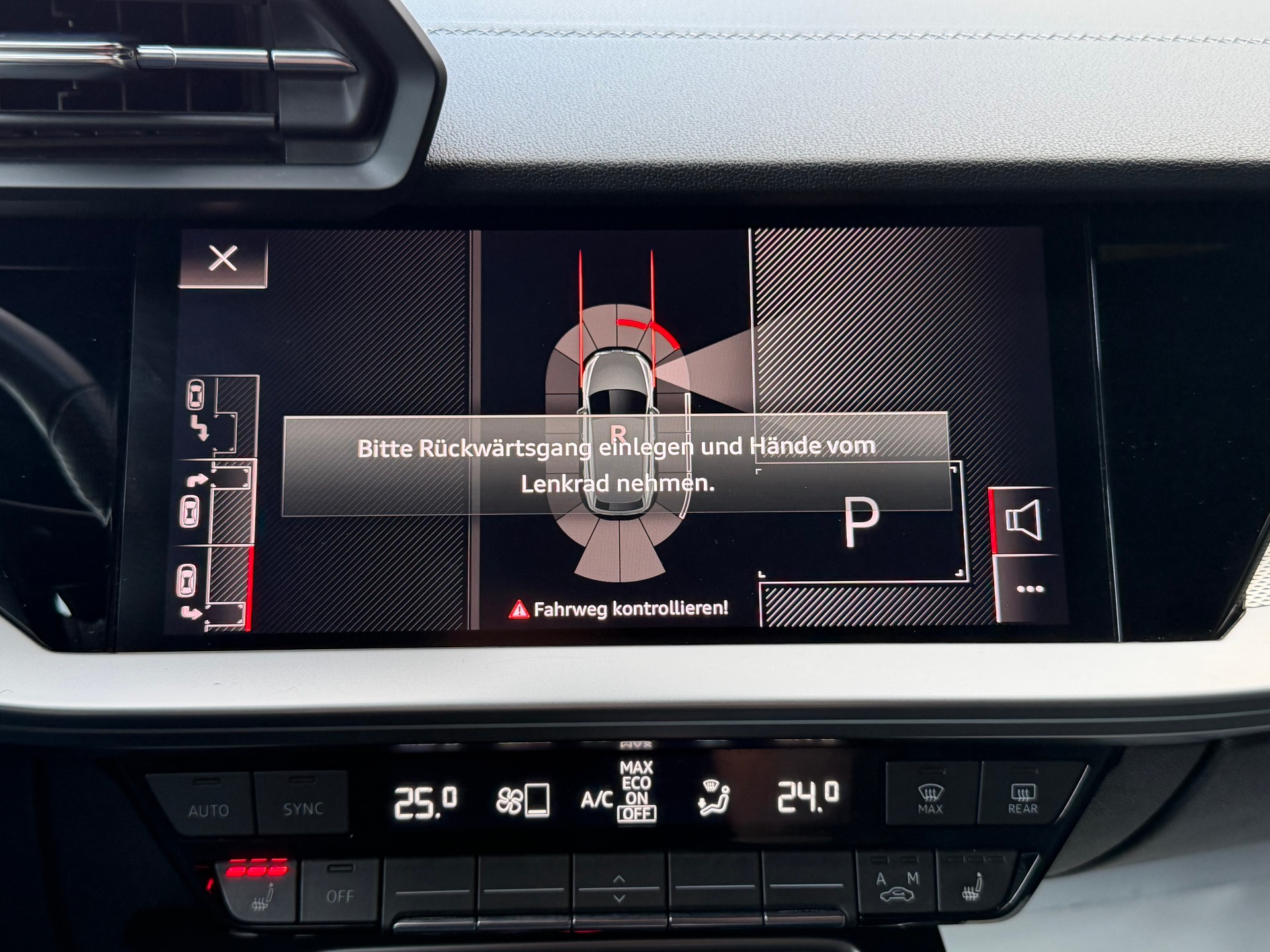 AUDI A3 Sportback 35 TFSI S line S-tronic-image-15