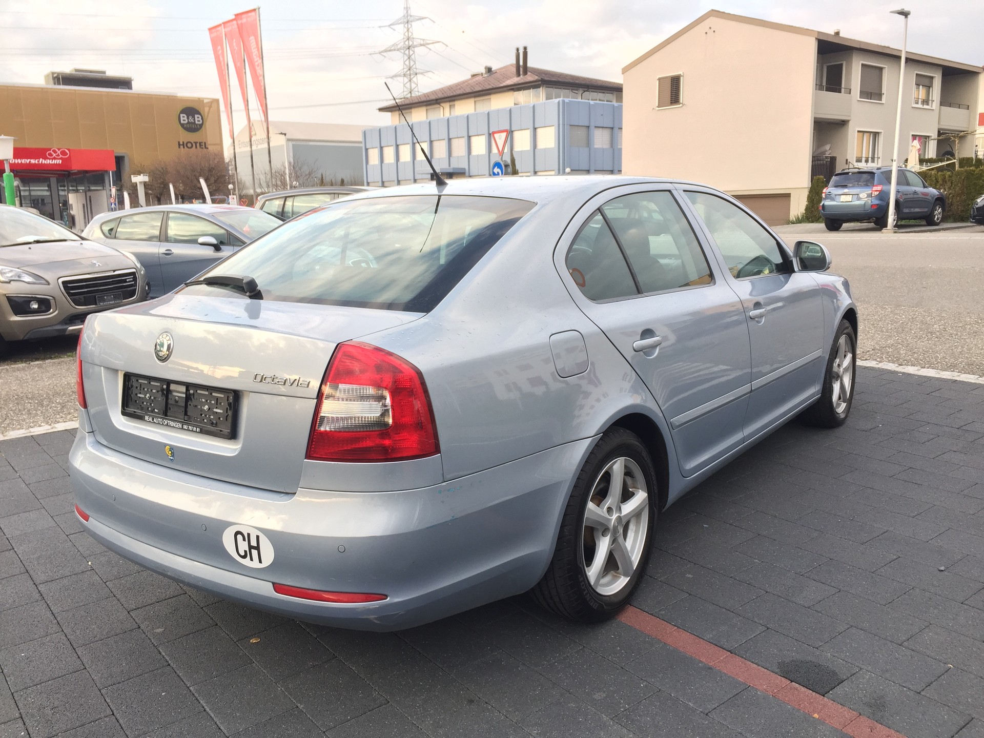 SKODA Octavia 1.4 TSI Elegance-image-4