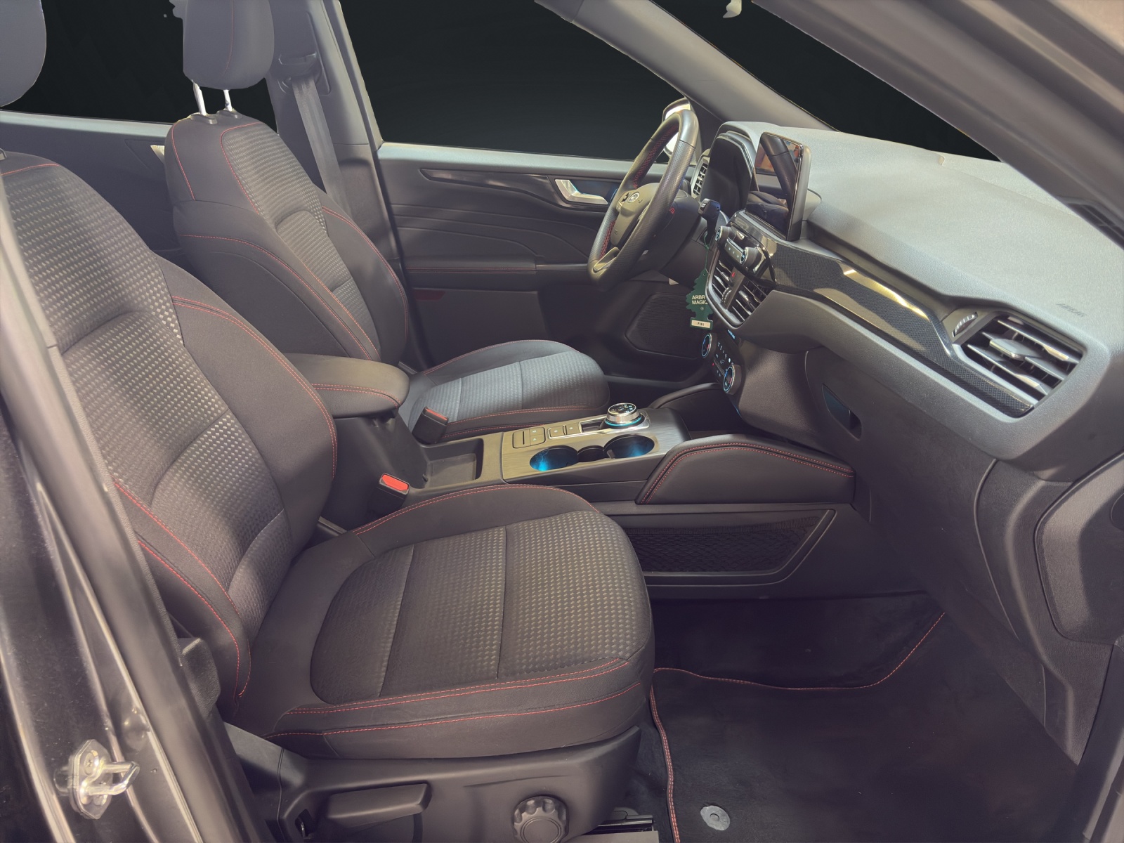 FORD Kuga 2.5 FHEV ST-Line 4WD-image-12