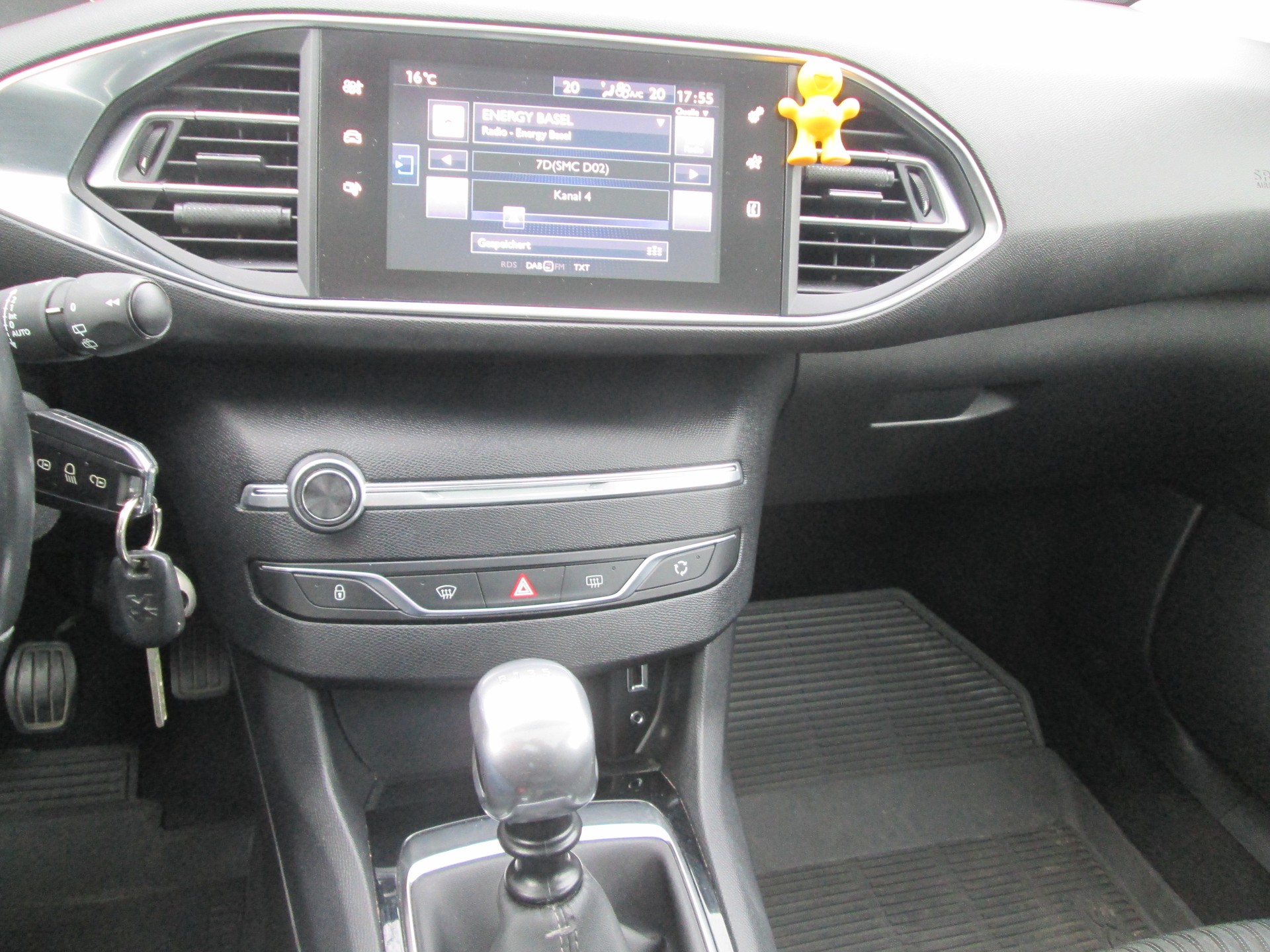 PEUGEOT 308 1.2 THP Active-image-8