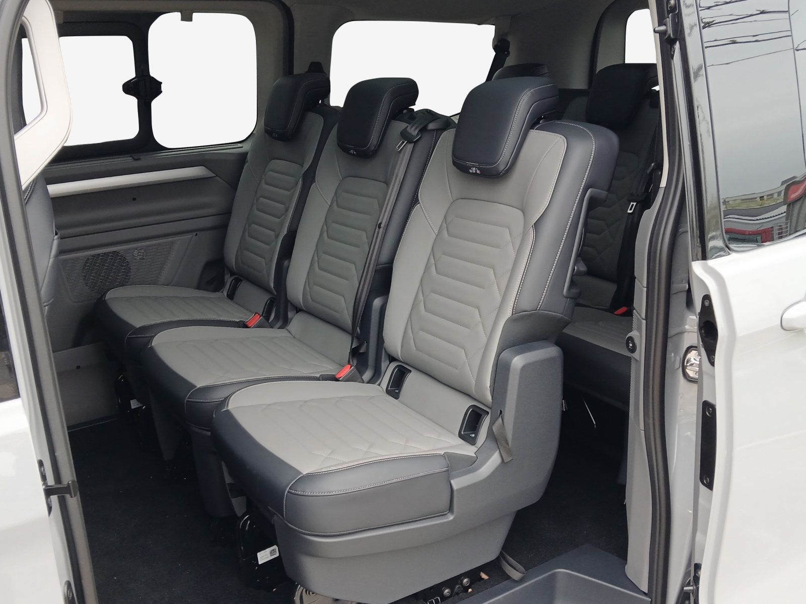 VW Caravelle 2.0 TDI Style Aut.8-image-11