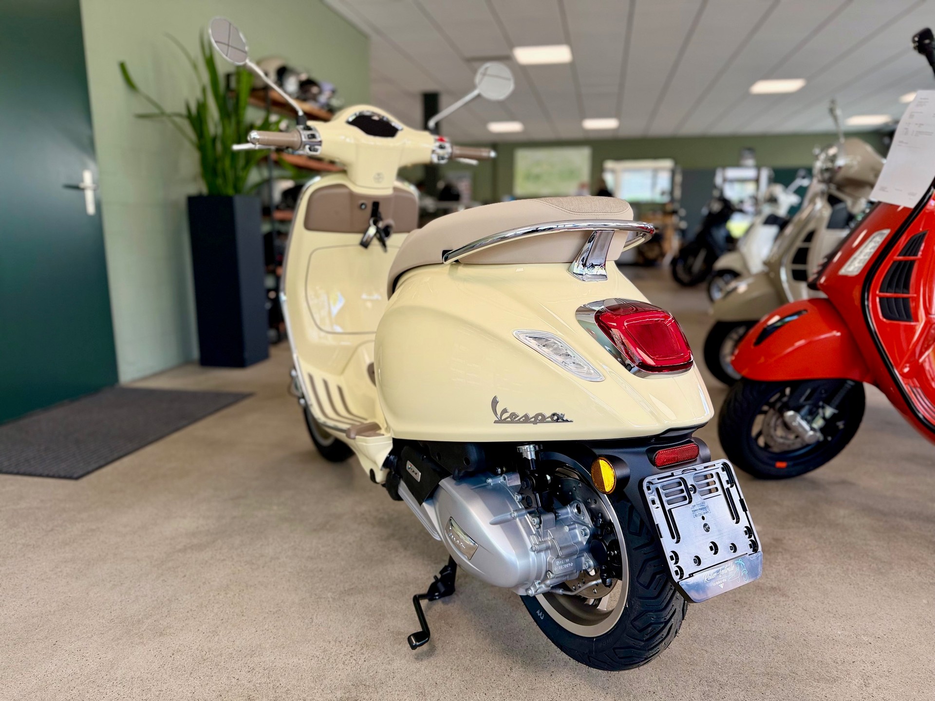 PIAGGIO Vespa 125 Primavera Sport Euro 5+-showroom-element-3