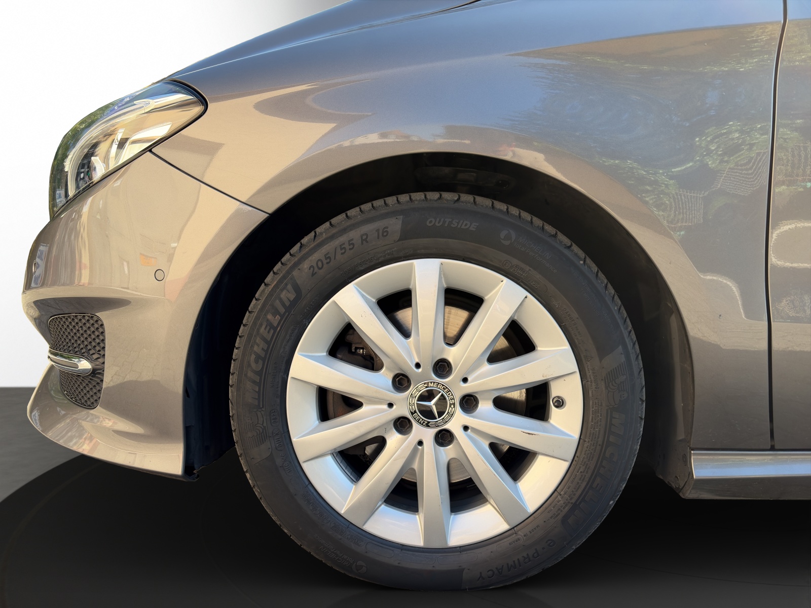 MERCEDES-BENZ B 180 Urban-image-6