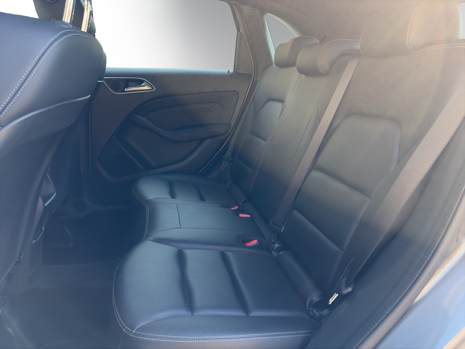MERCEDES-BENZ B 180 Urban-image-7