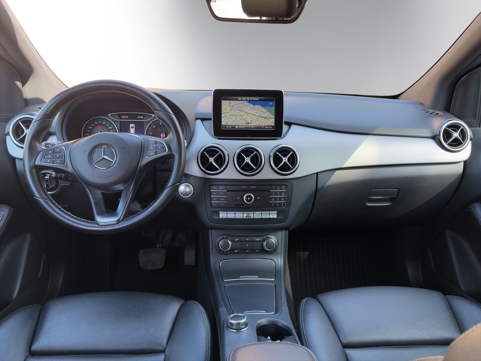 MERCEDES-BENZ B 180 Urban-image-10