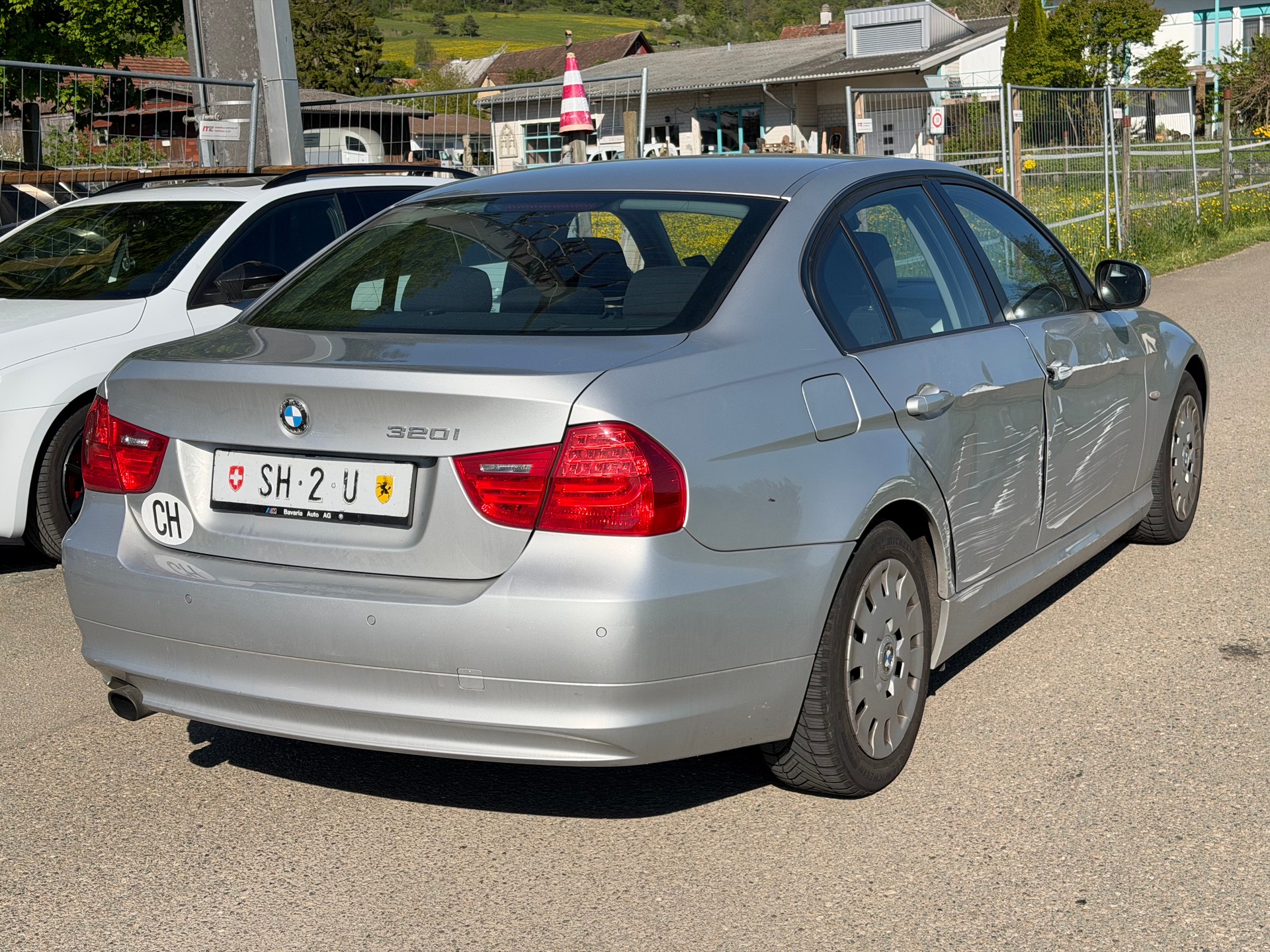 BMW 320i Access Steptronic-image-3