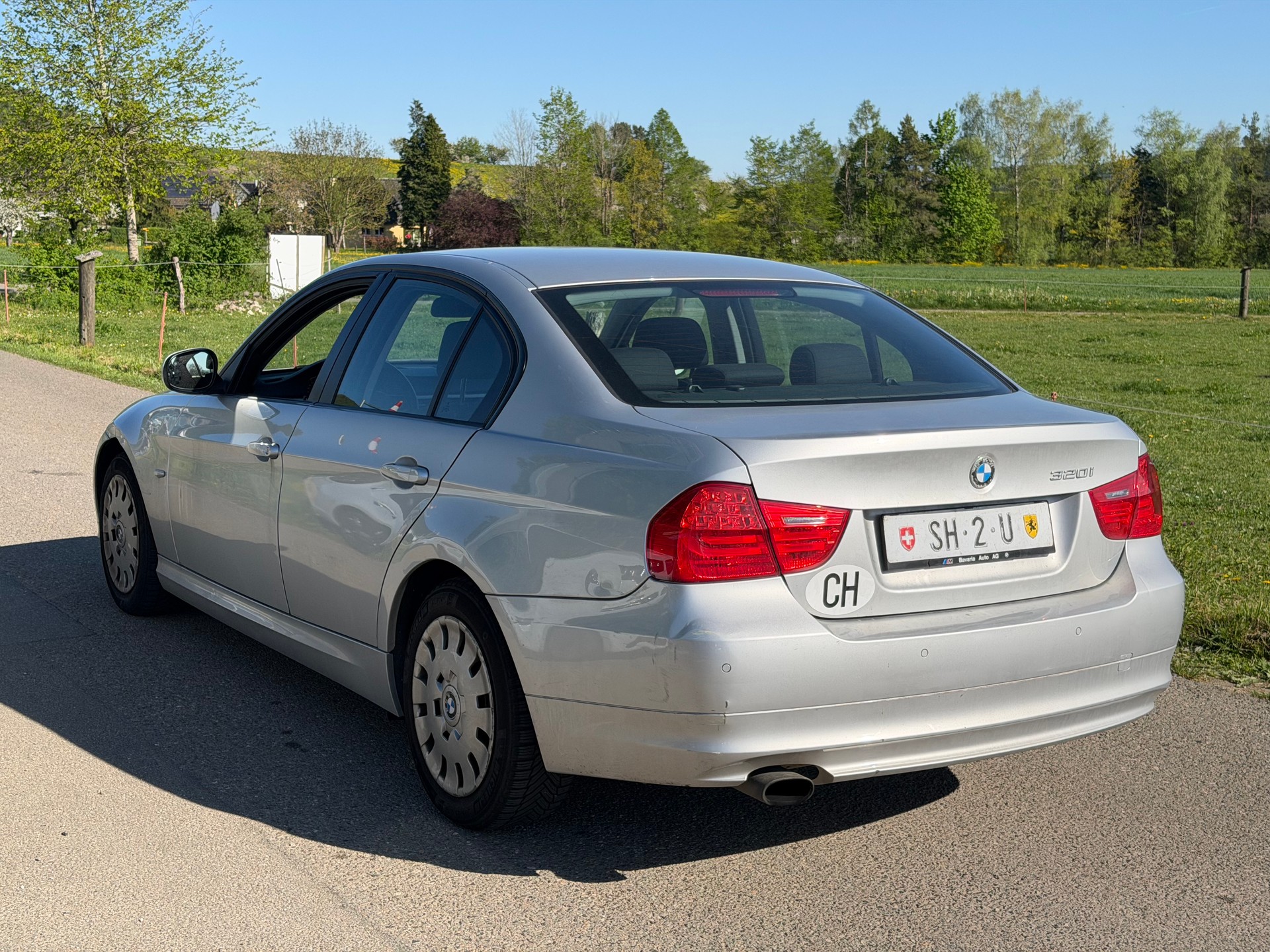 BMW 320i Access Steptronic-image-5