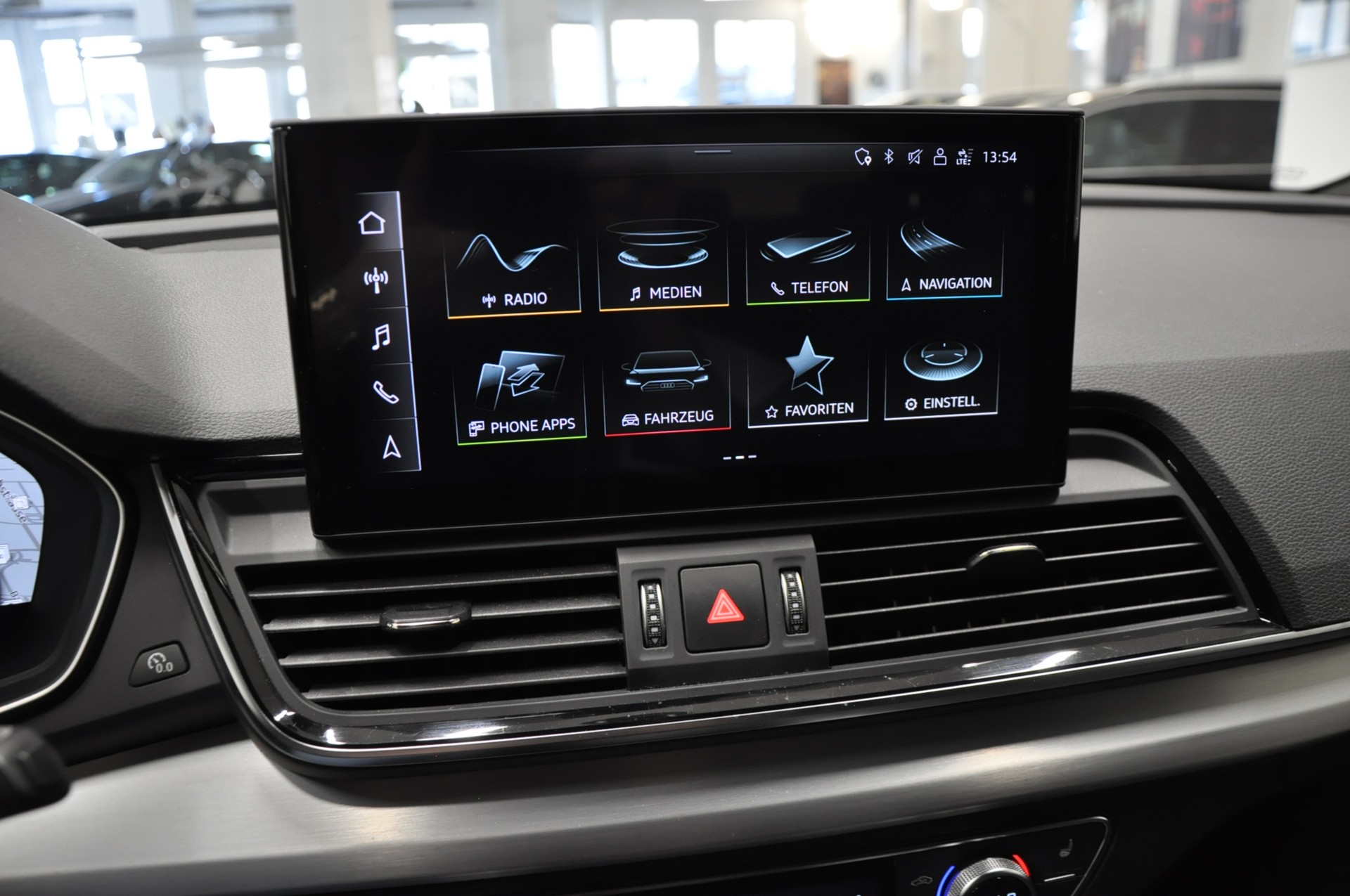 AUDI Q5 Sportback 40 TDI S-Line Blackedition quattro S-tronic-image-21