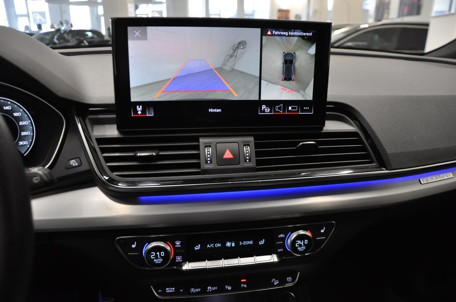 AUDI Q5 Sportback 40 TDI S-Line Blackedition quattro S-tronic-image-19