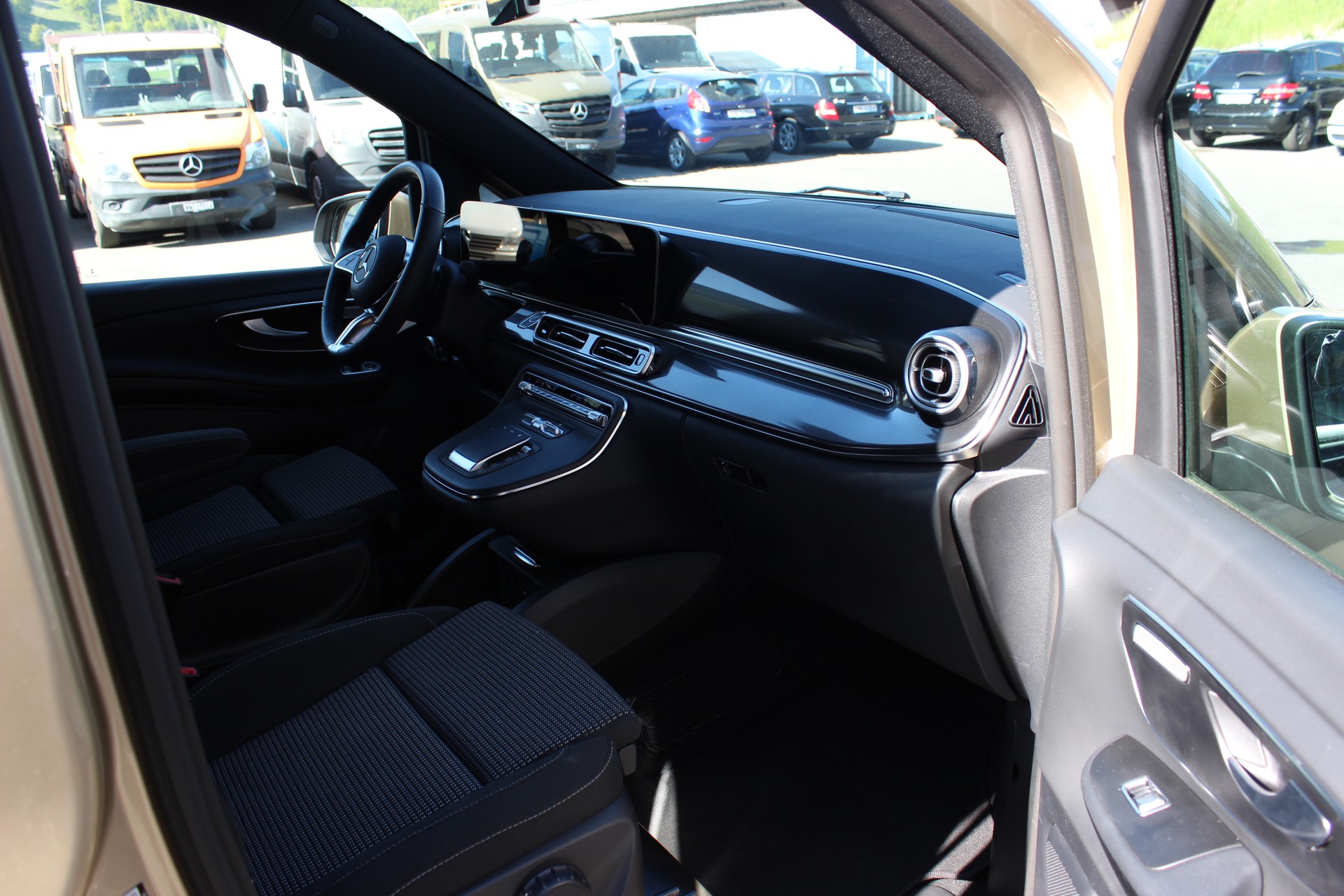 MERCEDES-BENZ V 250 d lang Style 9G-Tronic-image-6