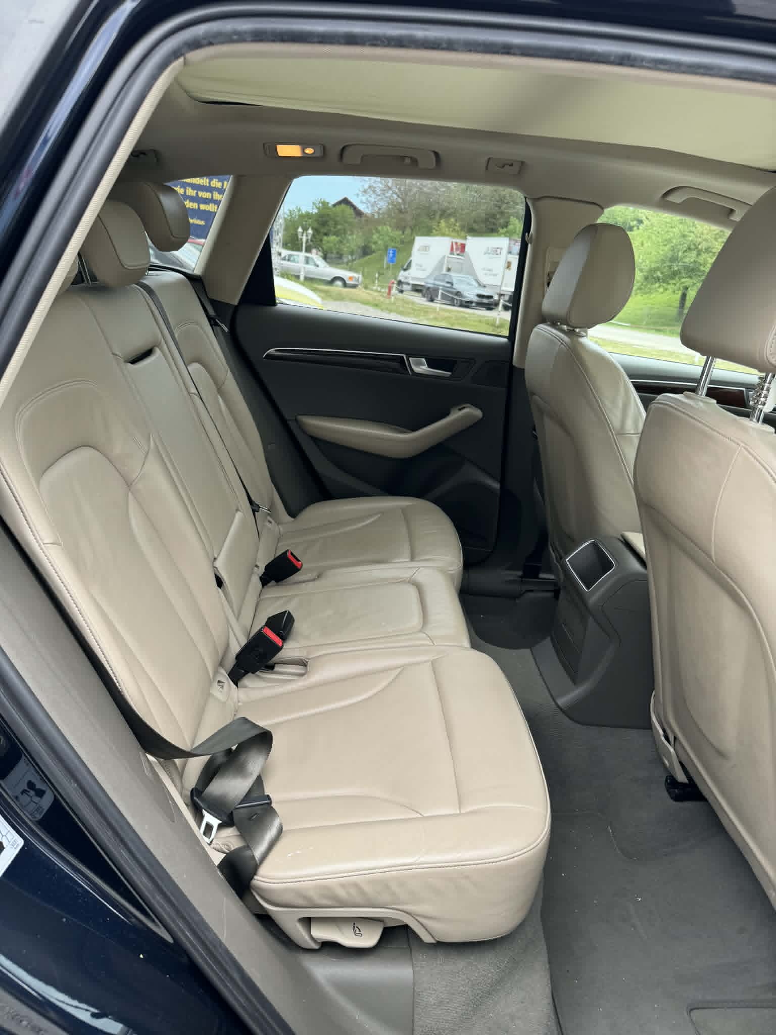 AUDI Q5 2.0 TFSI quattro-image-3